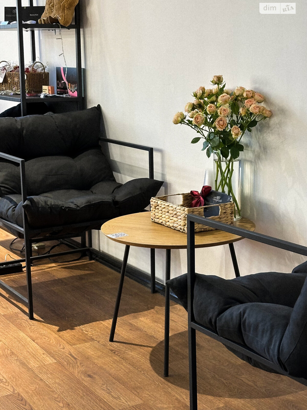 Комерційне приміщення в Вінниці, здам в оренду по Миколи Оводова вулиця 22, район Центр, ціна: 2 500 грн за об’єкт фото 1 Комерційне приміщення в Вінниці, здам в оренду по Миколи Оводова вулиця 22, район Центр, ціна: 2 500 грн за об’єкт фото 1