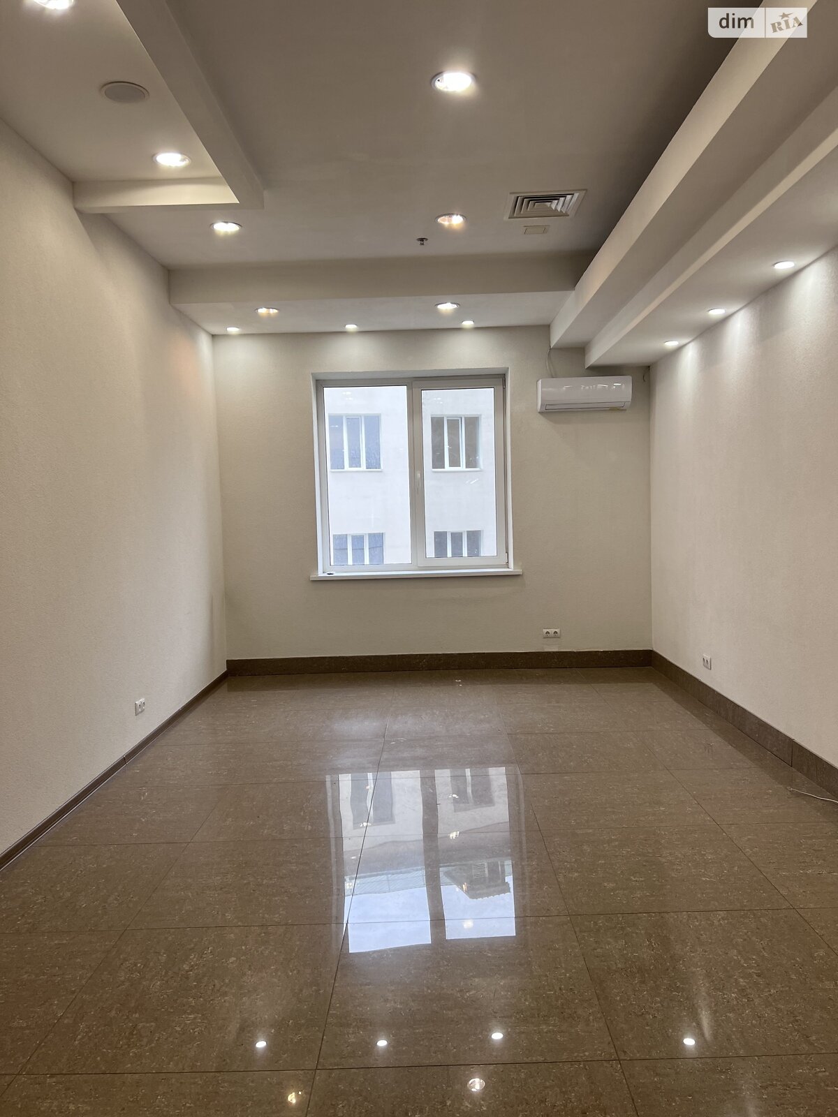 Комерційне приміщення в Вінниці, здам в оренду по Пирогова вулиця, район Центр, ціна: 13 500 грн за об’єкт фото 1