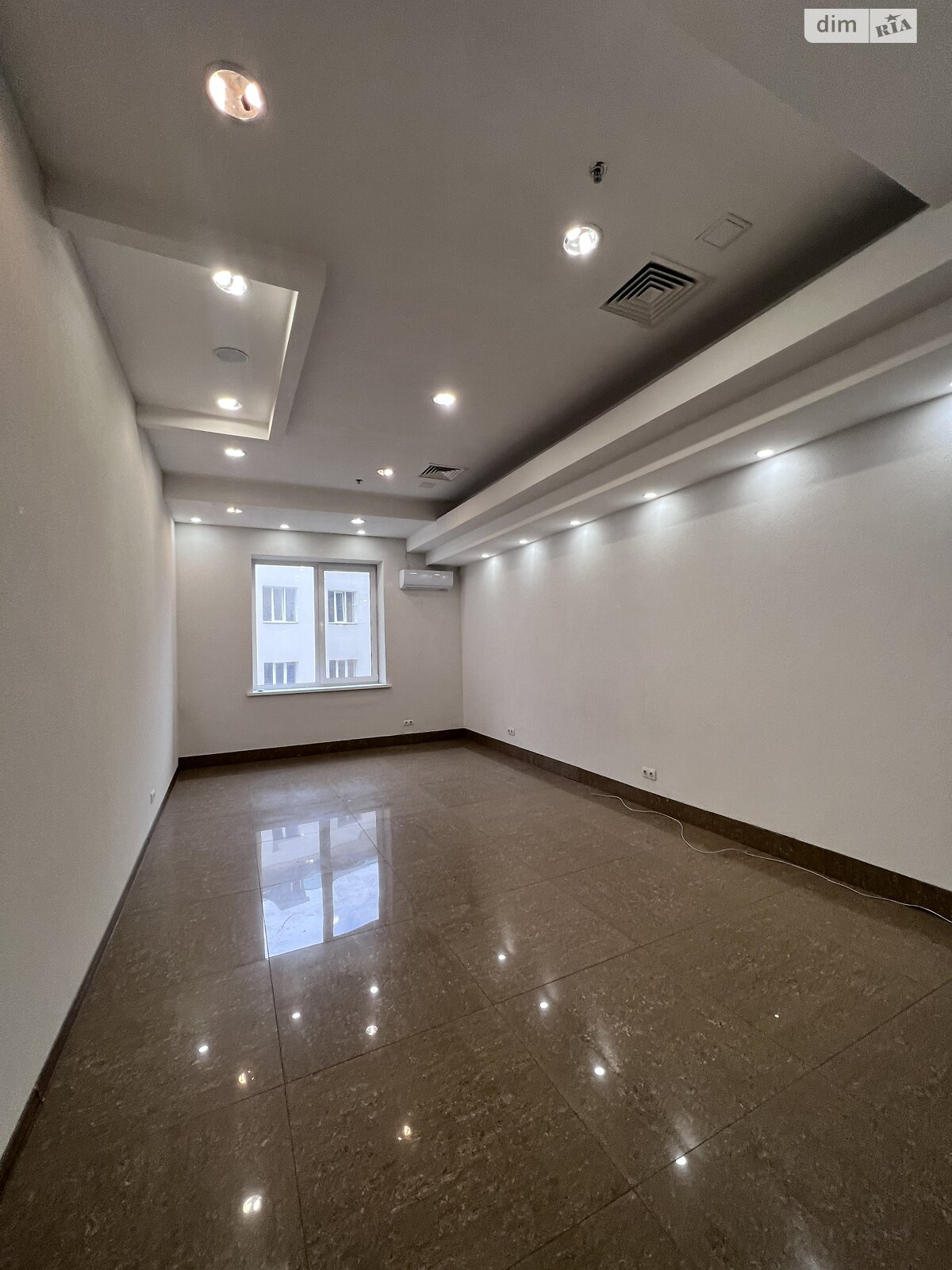 Комерційне приміщення в Вінниці, здам в оренду по Пирогова вулиця, район Центр, ціна: 13 500 грн за об’єкт фото 1