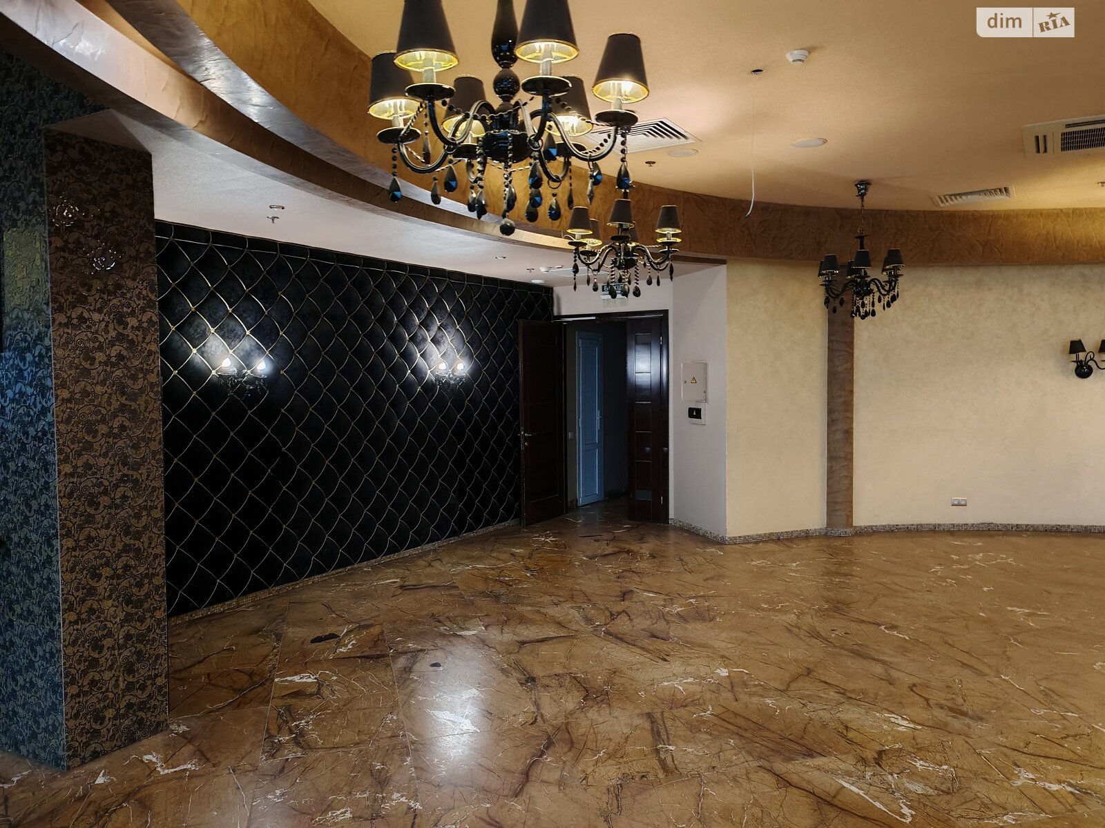 Коммерческое помещение в Виннице, сдам в аренду по Пирогова улица, район Центр, цена: 210 000 грн за объект фото 1