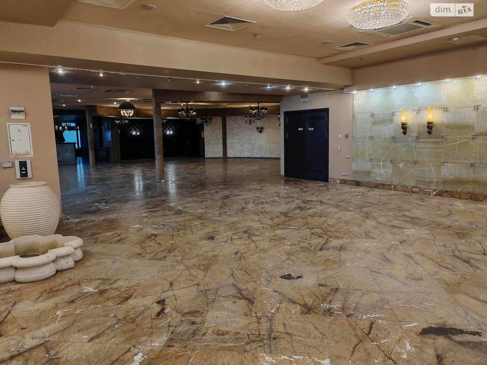 Коммерческое помещение в Виннице, сдам в аренду по Пирогова улица, район Центр, цена: 210 000 грн за объект фото 1