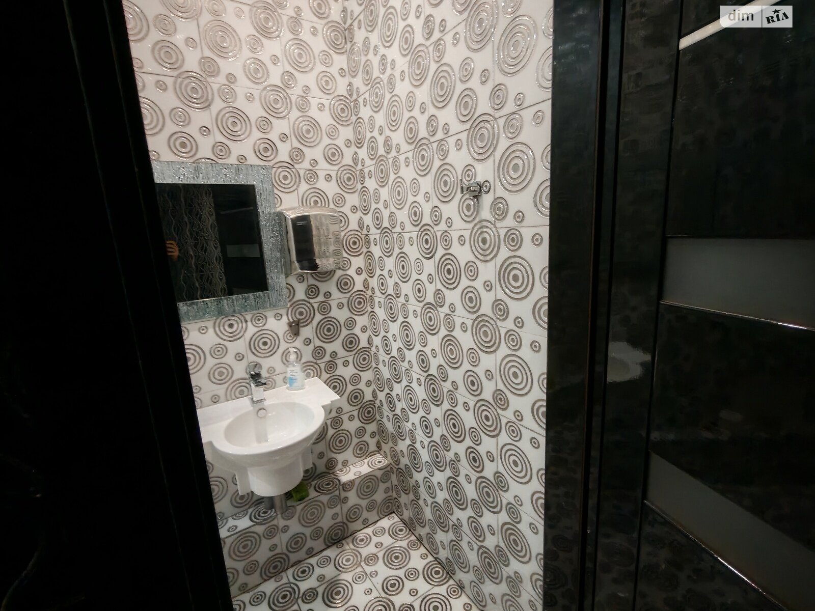 Коммерческое помещение в Виннице, сдам в аренду по Пирогова улица, район Центр, цена: 84 000 грн за объект фото 1 Коммерческое помещение в Виннице, сдам в аренду по Пирогова улица, район Центр, цена: 84 000 грн за объект фото 1