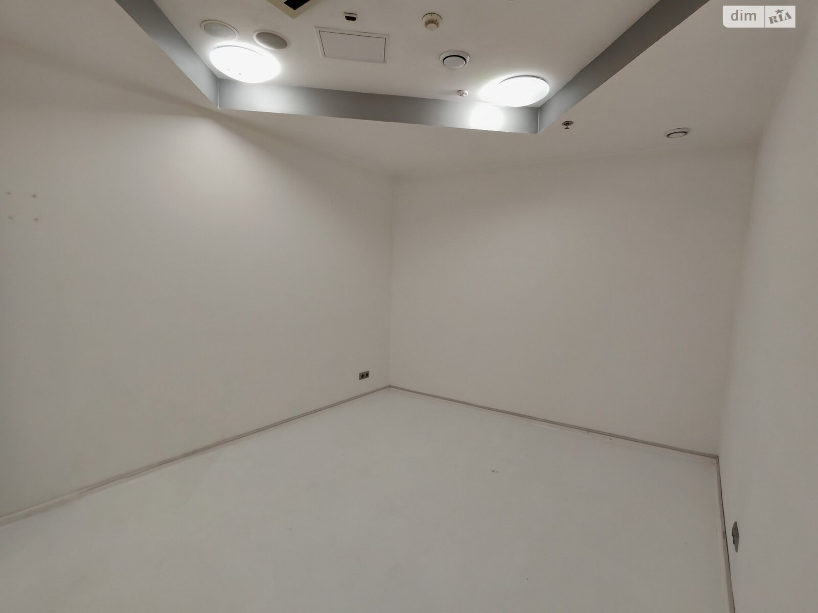 Комерційне приміщення в Вінниці, здам в оренду по Пирогова вулиця, район Центр, ціна: 8 400 грн за об’єкт фото 1