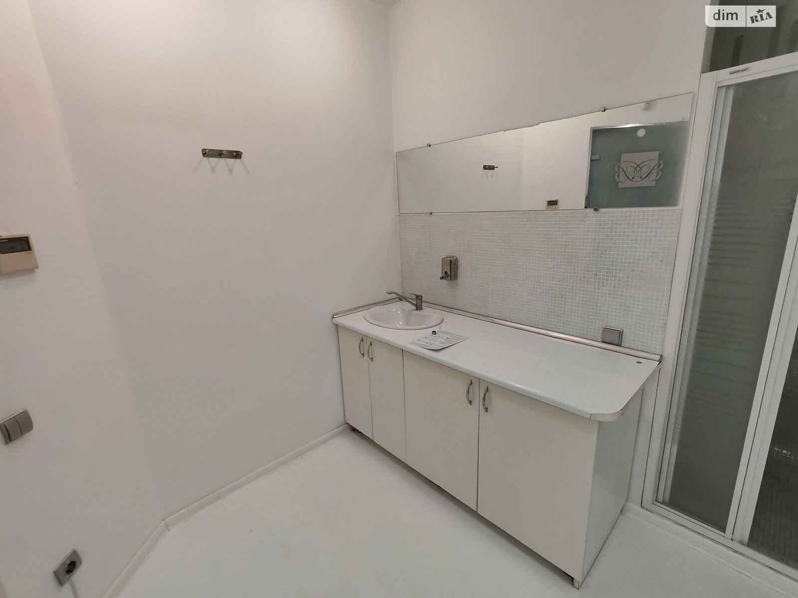 Комерційне приміщення в Вінниці, здам в оренду по Пирогова вулиця, район Центр, ціна: 12 400 грн за об’єкт фото 1