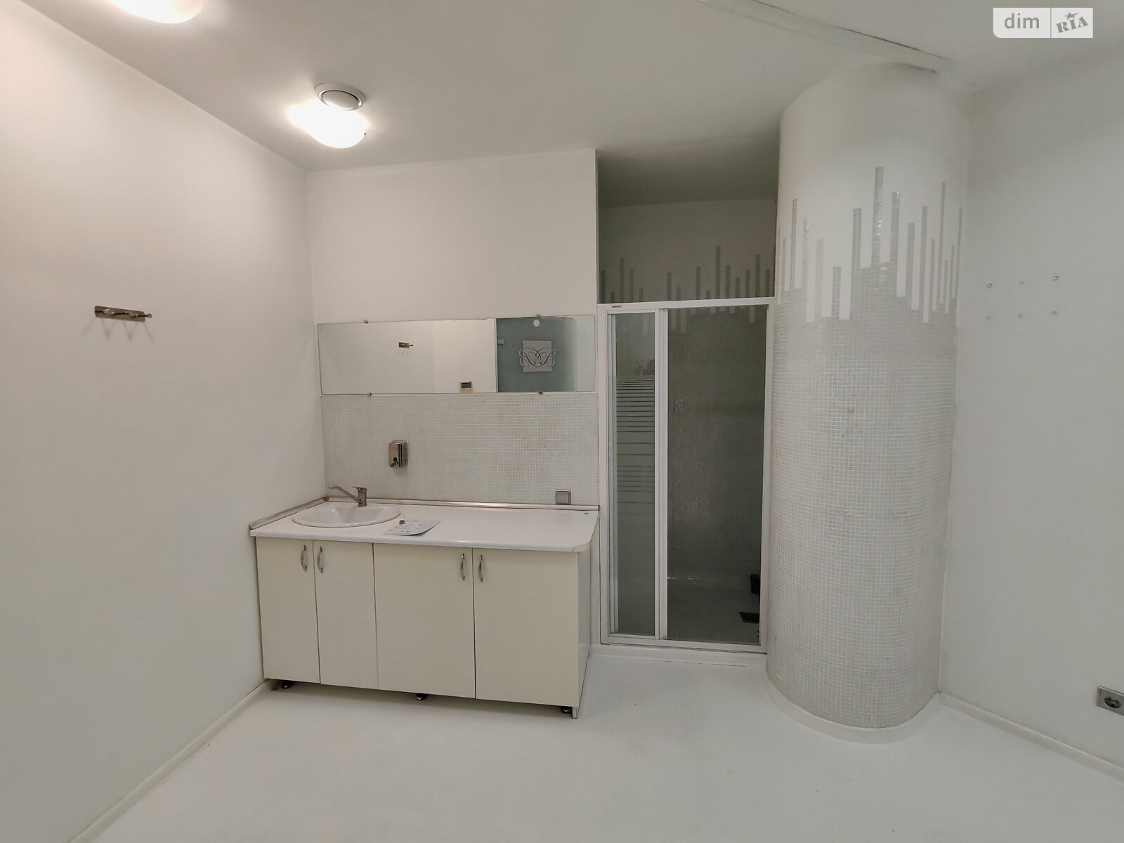 Комерційне приміщення в Вінниці, здам в оренду по Пирогова вулиця, район Центр, ціна: 12 400 грн за об’єкт фото 1