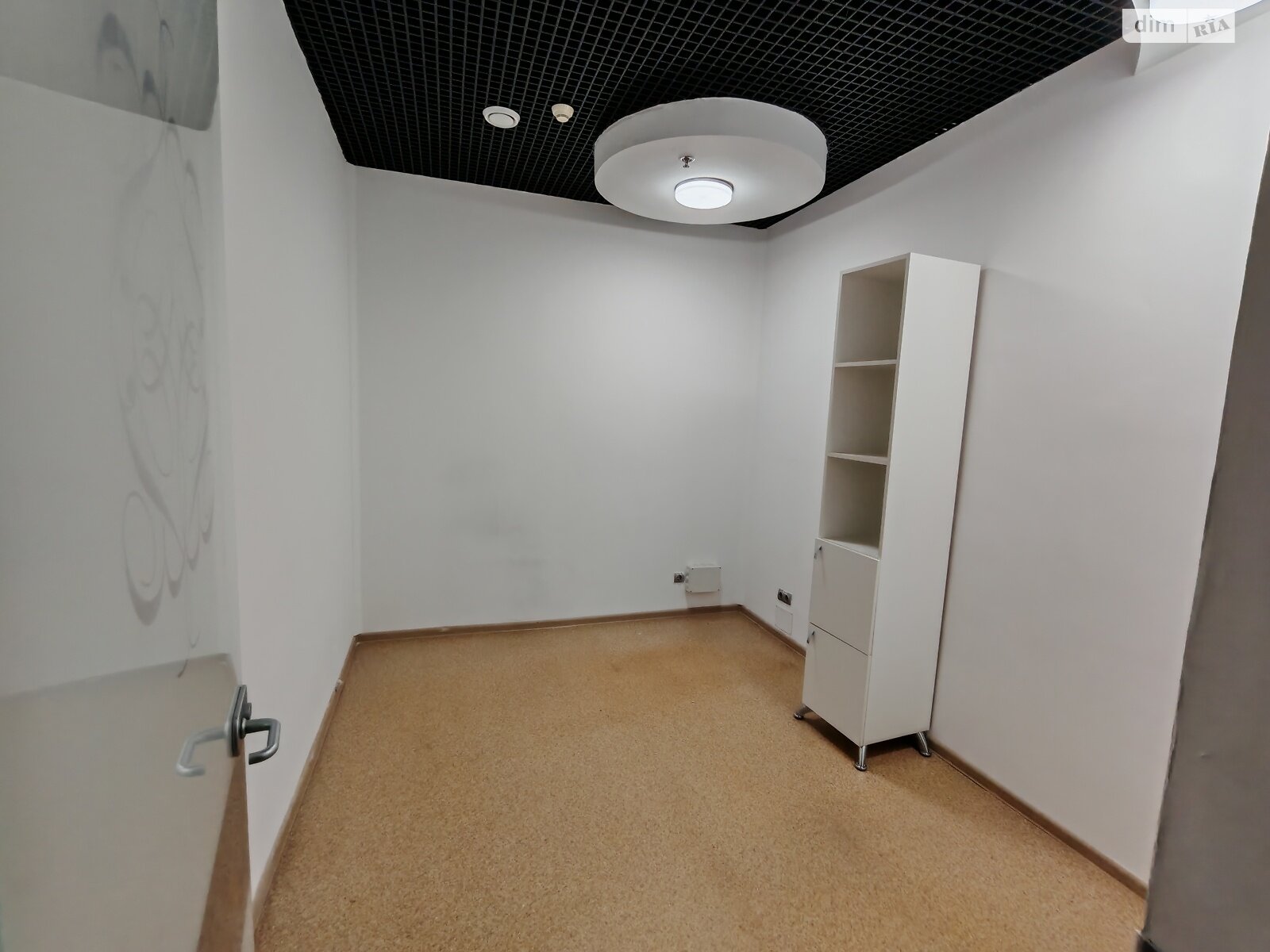 Комерційне приміщення в Вінниці, здам в оренду по Пирогова вулиця, район Центр, ціна: 16 150 грн за об’єкт фото 1