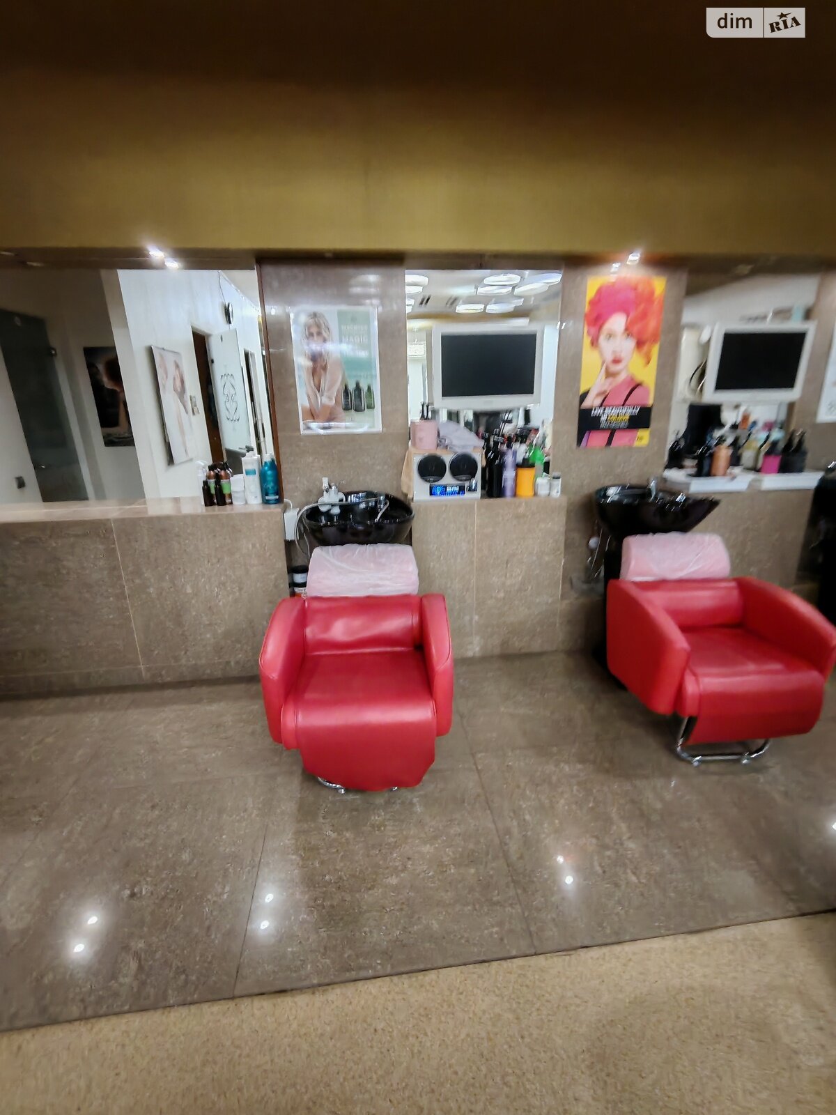 Комерційне приміщення в Вінниці, здам в оренду по Пирогова вулиця, район Центр, ціна: 7 600 грн за об’єкт фото 1 Комерційне приміщення в Вінниці, здам в оренду по Пирогова вулиця, район Центр, ціна: 7 600 грн за об’єкт фото 1