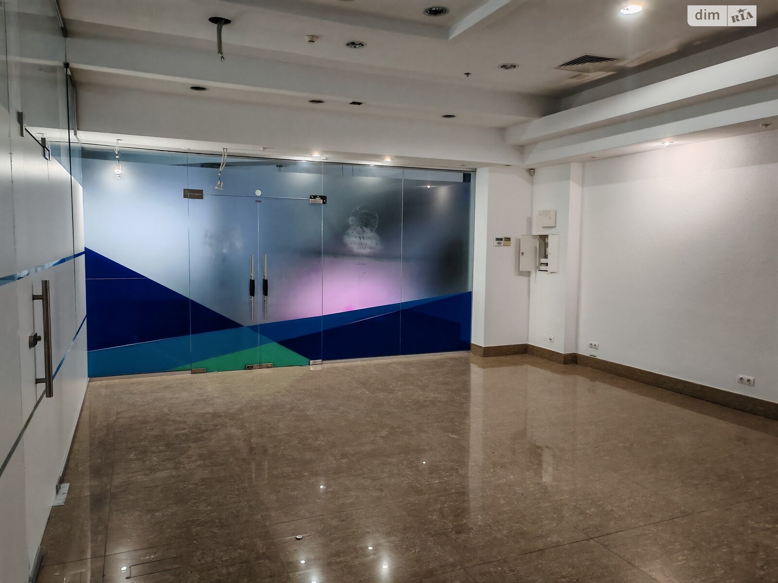 Коммерческое помещение в Виннице, сдам в аренду по Пирогова улица, район Центр, цена: 27 900 грн за объект фото 1