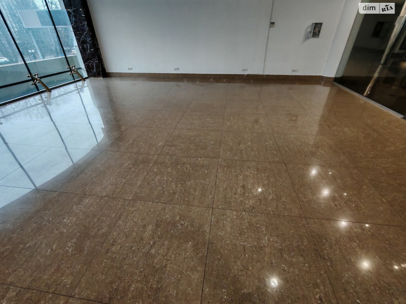 Комерційне приміщення в Вінниці, здам в оренду по Пирогова вулиця, район Центр, ціна: 41 600 грн за об’єкт фото 1