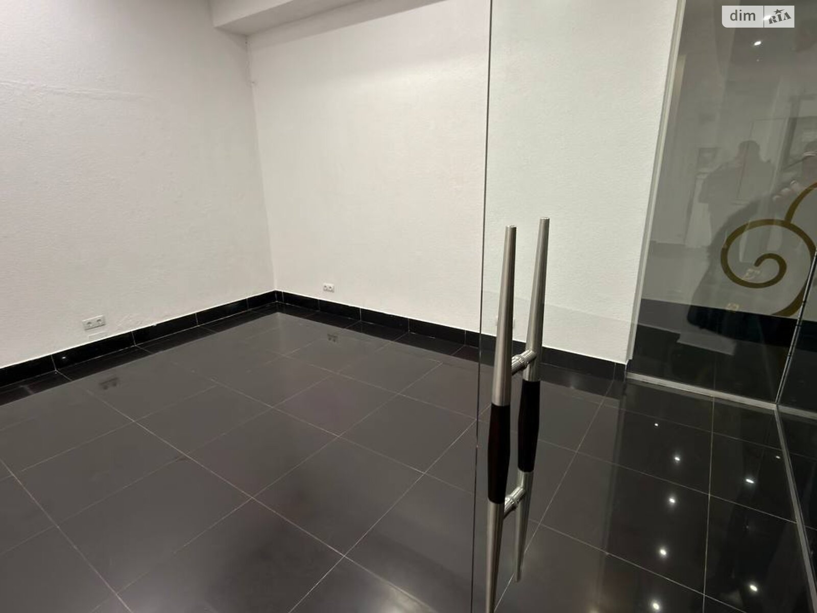 Коммерческое помещение в Виннице, сдам в аренду по Пирогова улица 21, район Центр, цена: 16 120 грн за объект фото 1