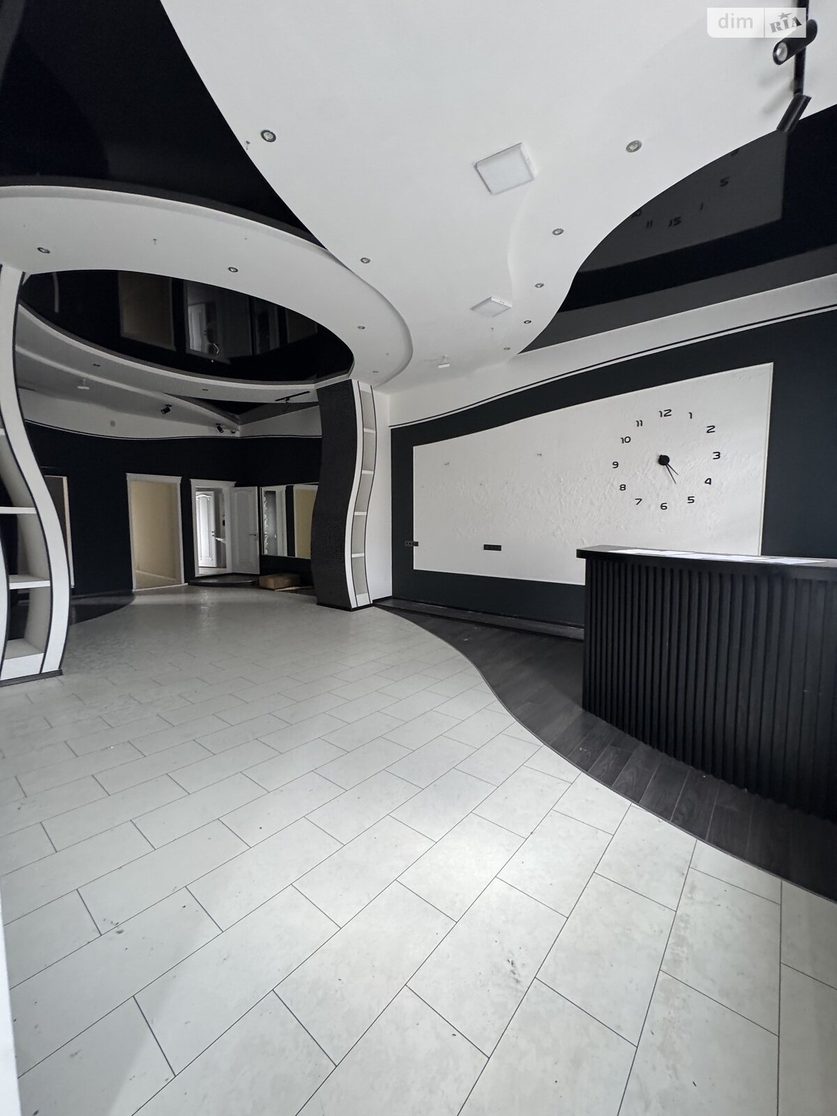 Комерційне приміщення в Вінниці, здам в оренду по Соборна вулиця 35, район Центр, ціна: 83 000 грн за об’єкт фото 1