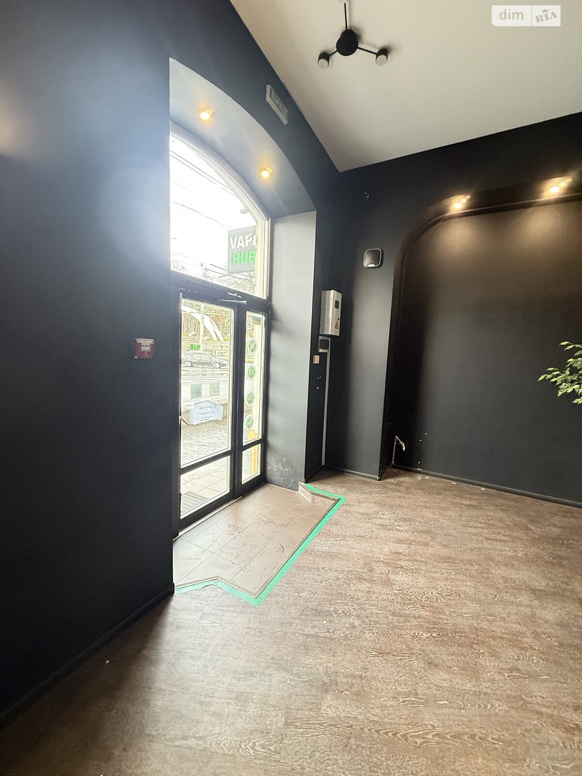 Коммерческое помещение в Виннице, сдам в аренду по Соборная улица, район Центр, цена: 40 000 грн за объект фото 1