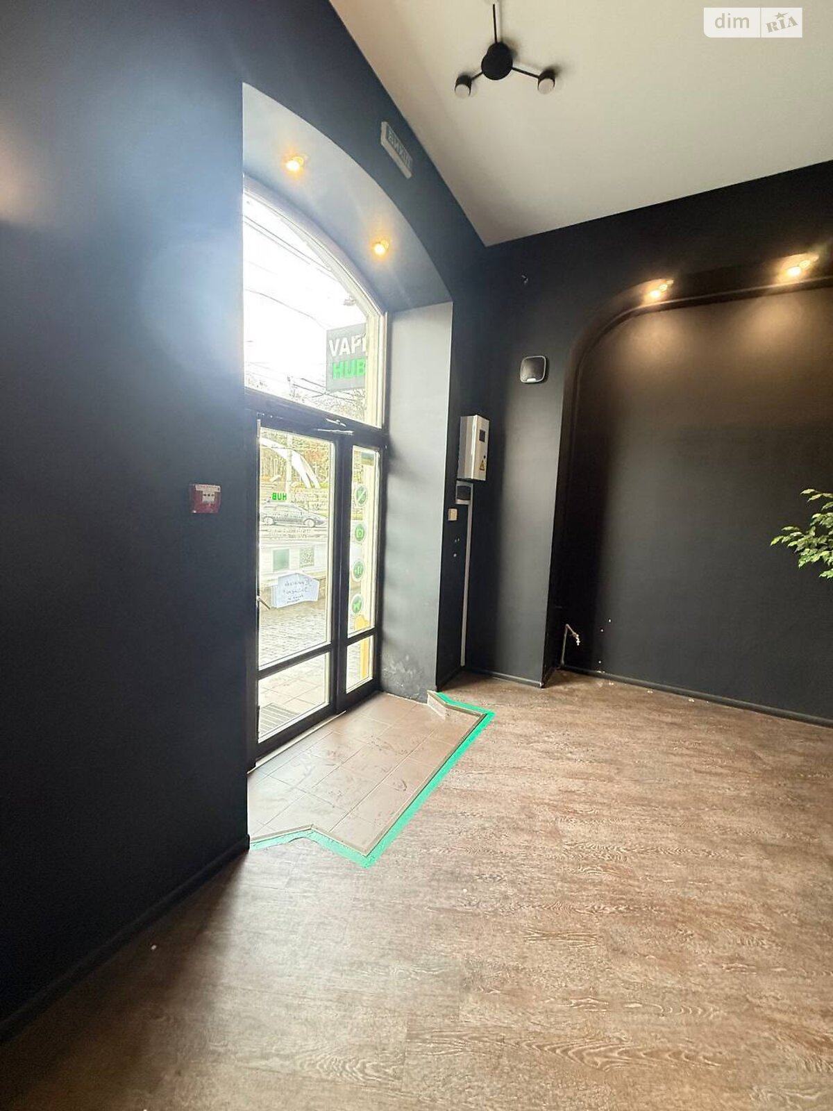 Комерційне приміщення в Вінниці, здам в оренду по Соборна вулиця, район Центр, ціна: 40 000 грн за об’єкт фото 1 Комерційне приміщення в Вінниці, здам в оренду по Соборна вулиця, район Центр, ціна: 40 000 грн за об’єкт фото 1