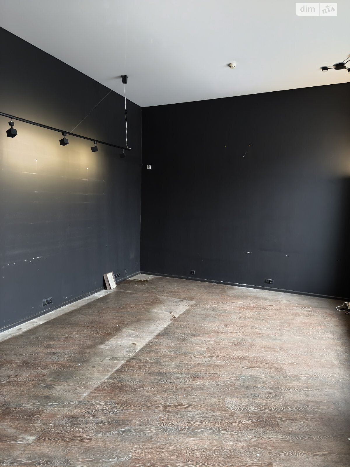 Комерційне приміщення в Вінниці, здам в оренду по Калічанська (Гагаріна) площа, район Центр, ціна: 40 000 грн за об’єкт фото 1 Комерційне приміщення в Вінниці, здам в оренду по Калічанська (Гагаріна) площа, район Центр, ціна: 40 000 грн за об’єкт фото 1