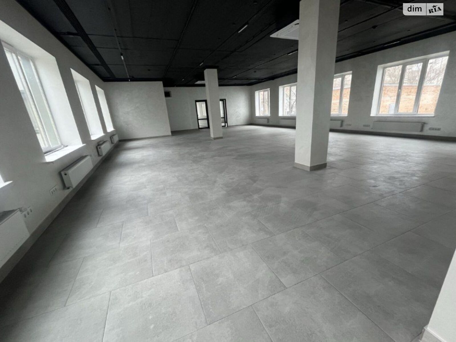 Комерційне приміщення в Вінниці, здам в оренду по Соборна вулиця, район Центр, ціна: 80 000 грн за об’єкт фото 1 Комерційне приміщення в Вінниці, здам в оренду по Соборна вулиця, район Центр, ціна: 80 000 грн за об’єкт фото 1