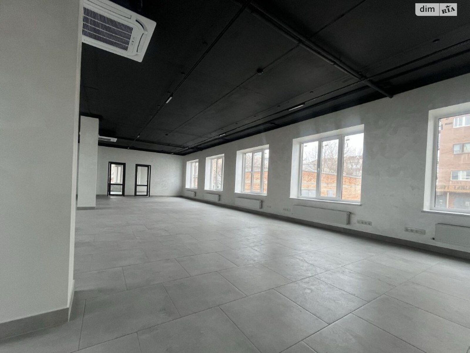 Комерційне приміщення в Вінниці, здам в оренду по Соборна вулиця, район Центр, ціна: 80 000 грн за об’єкт фото 1 Комерційне приміщення в Вінниці, здам в оренду по Соборна вулиця, район Центр, ціна: 80 000 грн за об’єкт фото 1