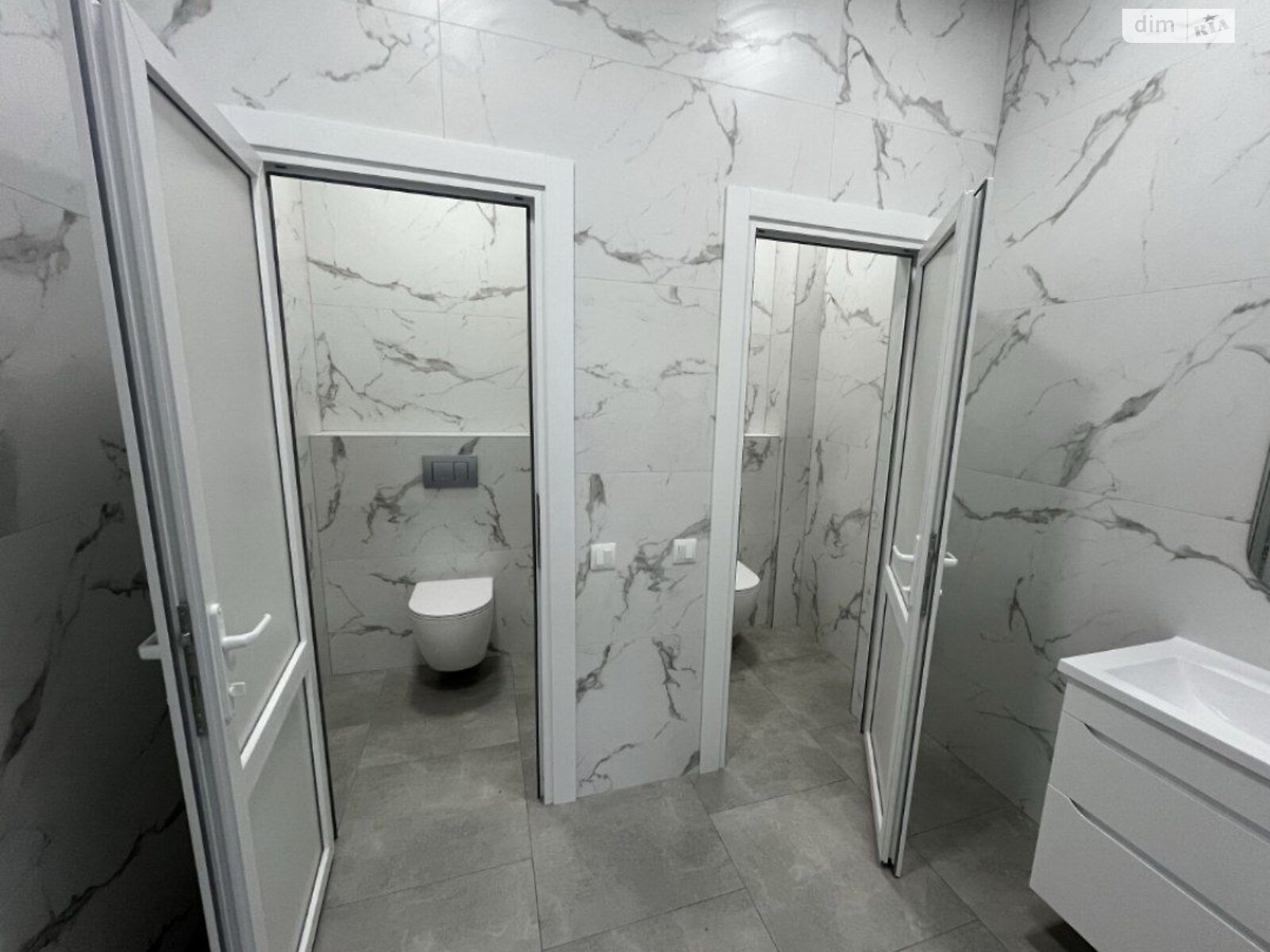 Комерційне приміщення в Вінниці, здам в оренду по Соборна вулиця, район Центр, ціна: 80 000 грн за об’єкт фото 1 Комерційне приміщення в Вінниці, здам в оренду по Соборна вулиця, район Центр, ціна: 80 000 грн за об’єкт фото 1