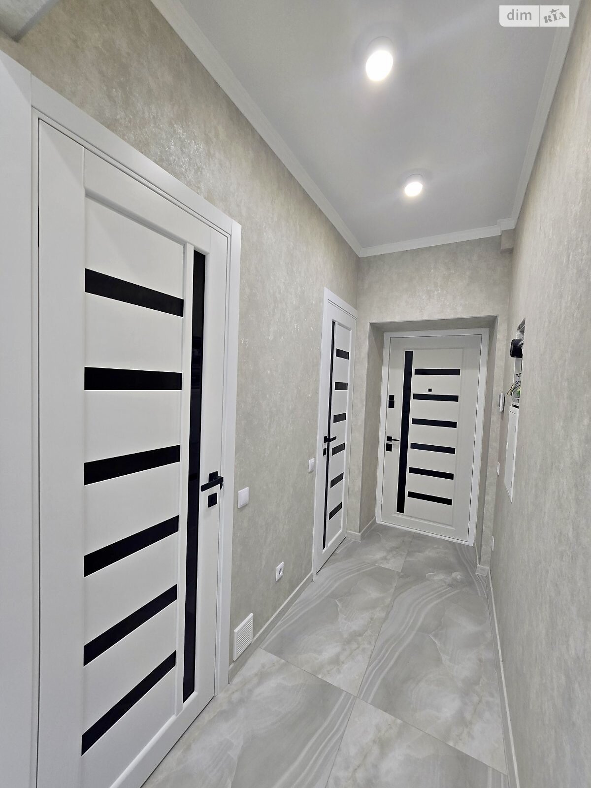 Комерційне приміщення в Вінниці, здам в оренду по Владислава Городецького вулиця 2, район Центр, ціна: 28 000 грн за об’єкт фото 1 Комерційне приміщення в Вінниці, здам в оренду по Владислава Городецького вулиця 2, район Центр, ціна: 28 000 грн за об’єкт фото 1