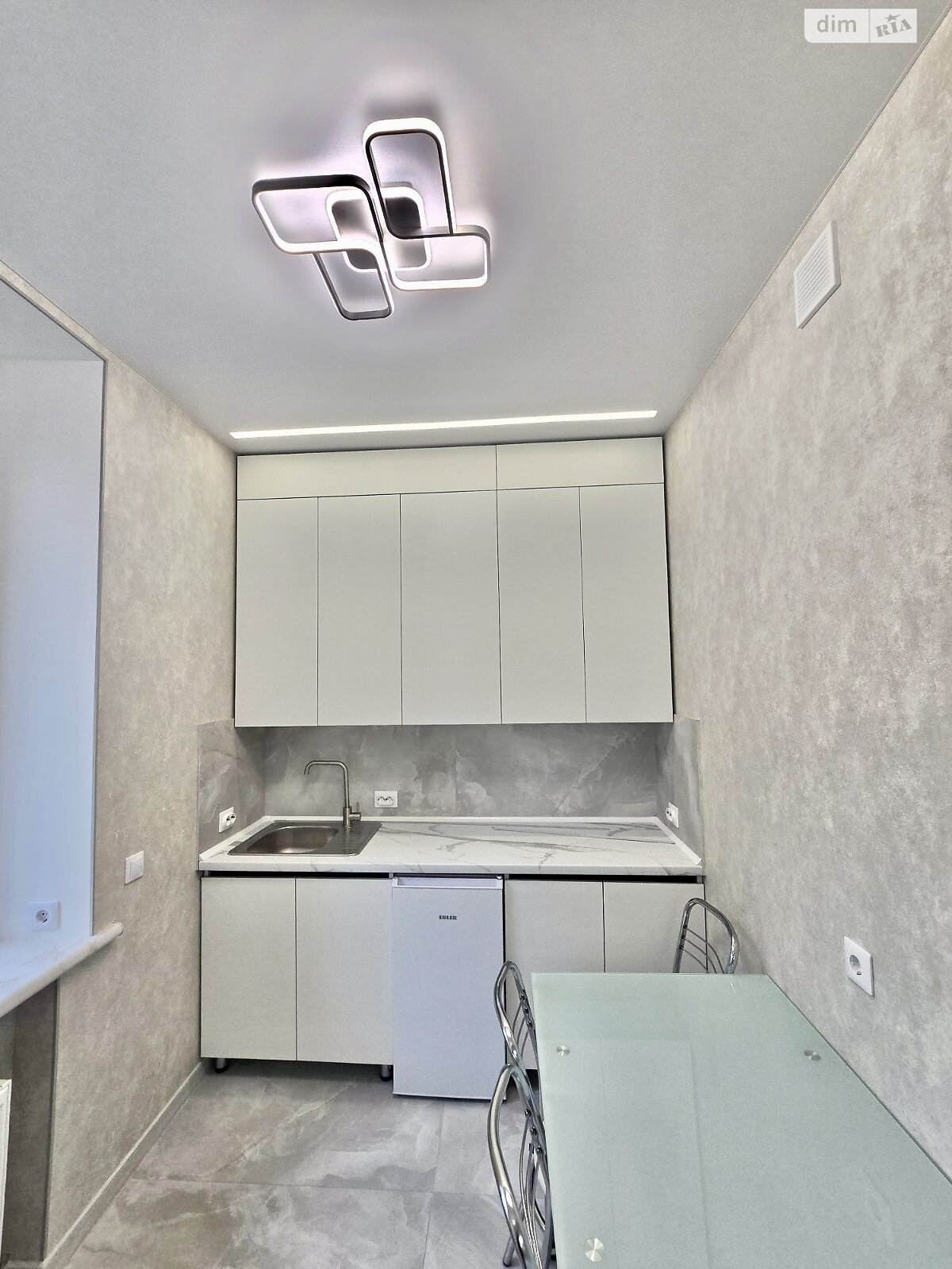 Комерційне приміщення в Вінниці, здам в оренду по Владислава Городецького вулиця 2, район Центр, ціна: 28 000 грн за об’єкт фото 1 Комерційне приміщення в Вінниці, здам в оренду по Владислава Городецького вулиця 2, район Центр, ціна: 28 000 грн за об’єкт фото 1