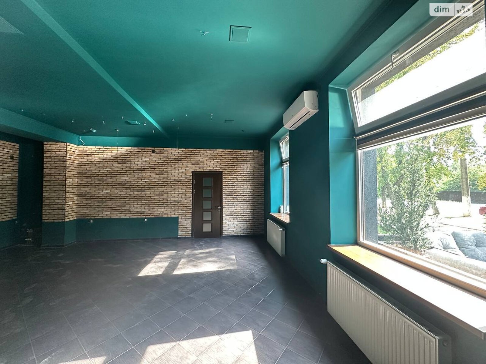 Комерційне приміщення в Вінниці, здам в оренду по Родіона Скалецького вулиця 15, район Урожай, ціна: 35 000 грн за об’єкт фото 1