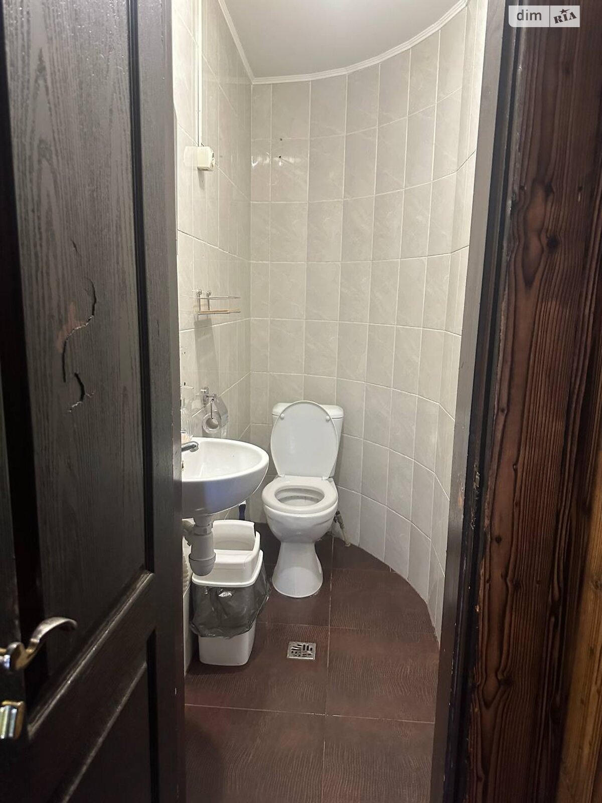 Комерційне приміщення в Вінниці, здам в оренду по Родіона Скалецького вулиця 15, район Урожай, ціна: 35 000 грн за об’єкт фото 1