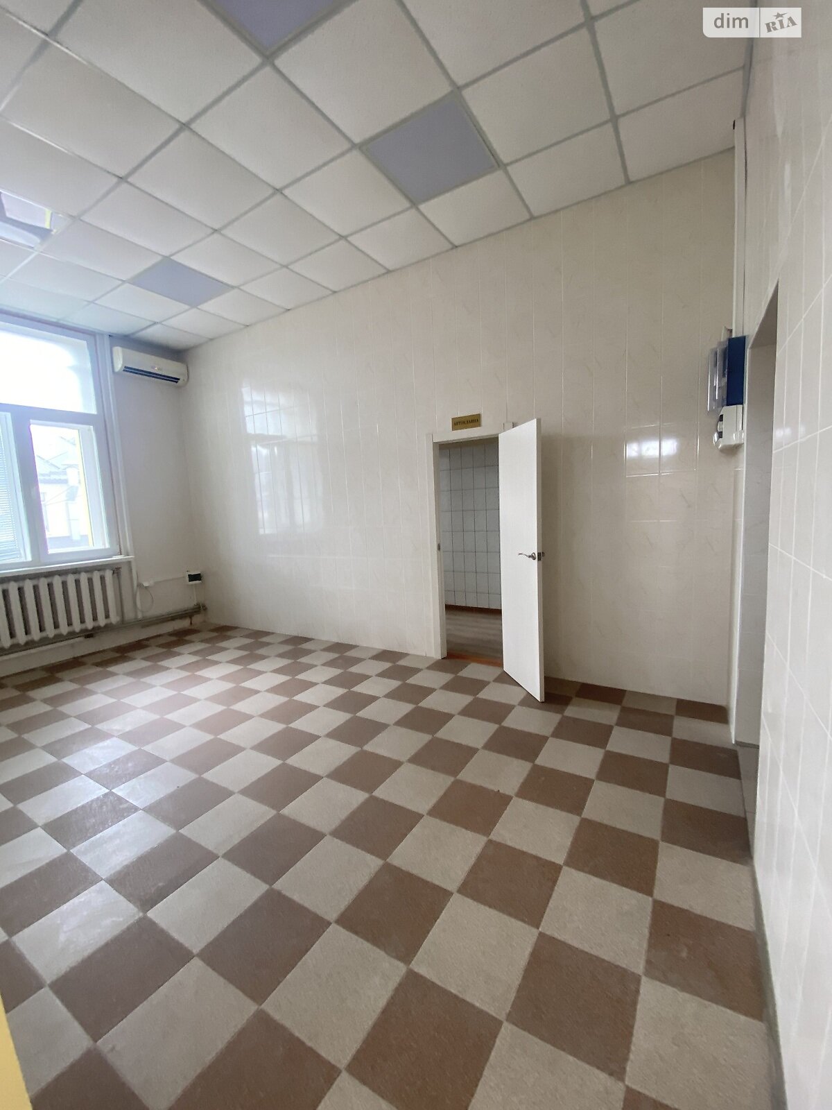 Комерційне приміщення в Вінниці, здам в оренду по Родіона Скалецького вулиця, район Урожай, ціна: 16 760 грн за об’єкт фото 1 Комерційне приміщення в Вінниці, здам в оренду по Родіона Скалецького вулиця, район Урожай, ціна: 16 760 грн за об’єкт фото 1