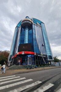 Комерційне приміщення в Вінниці, здам в оренду по Пирогова вулиця, район Урожай, ціна: 80 000 грн за об’єкт фото 2