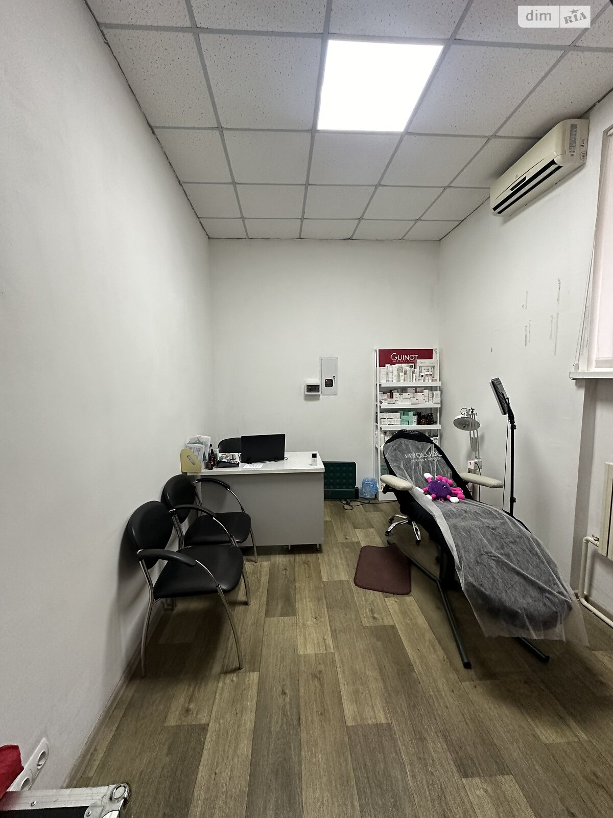 Комерційне приміщення в Вінниці, здам в оренду по Космонавтів проспект 3, район Вишенька, ціна: 14 900 грн за об’єкт фото 1 Комерційне приміщення в Вінниці, здам в оренду по Космонавтів проспект 3, район Вишенька, ціна: 14 900 грн за об’єкт фото 1