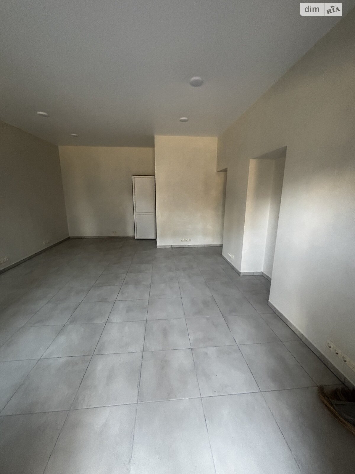 Комерційне приміщення в Вінниці, здам в оренду по Юності проспект 16Г, район Вишенька, ціна: 30 000 грн за об’єкт фото 1