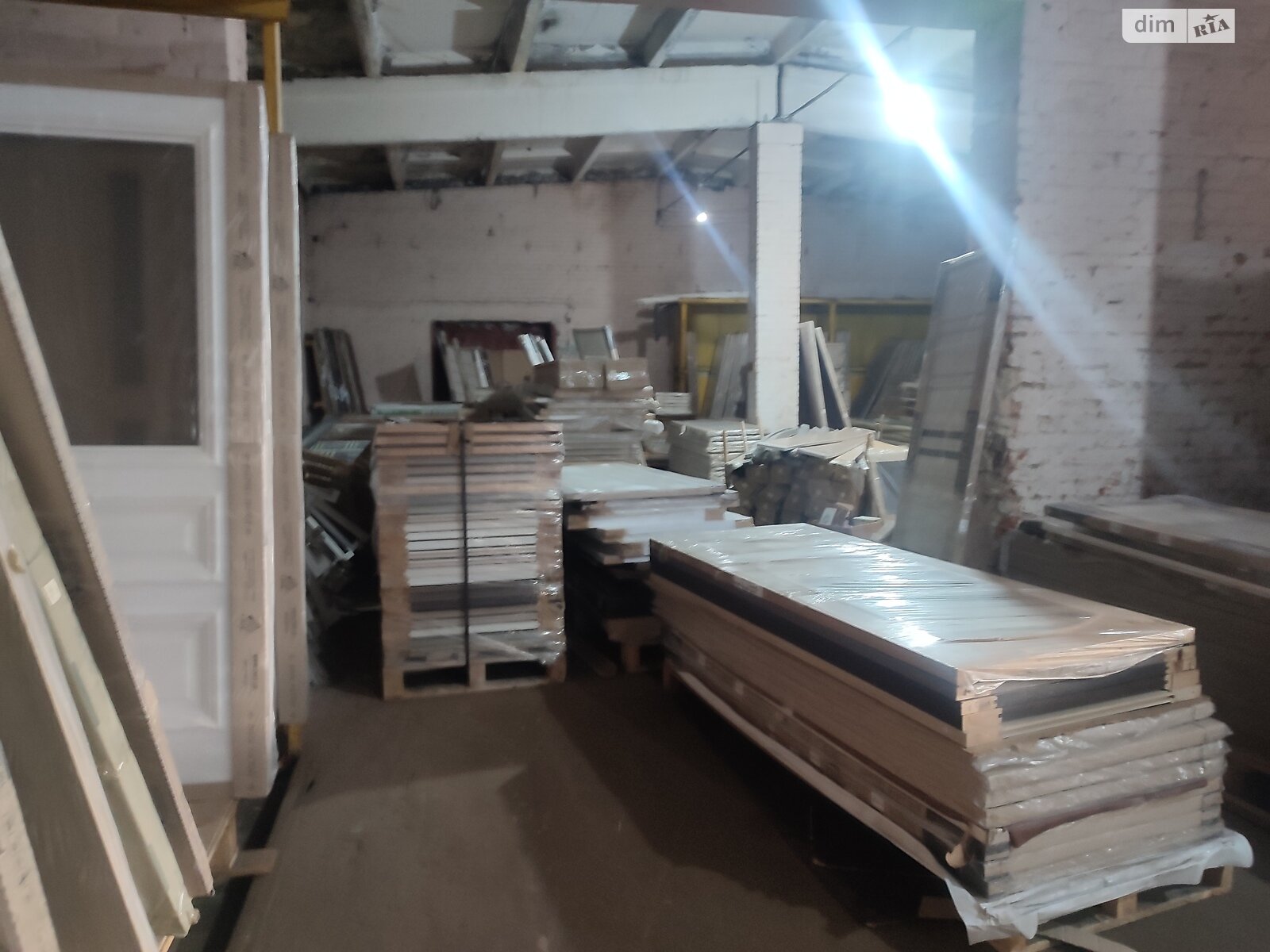 Комерційне приміщення в Вінниці, здам в оренду по Антонова Олега вулиця, район Замостя, ціна: 54 000 грн за об’єкт фото 1