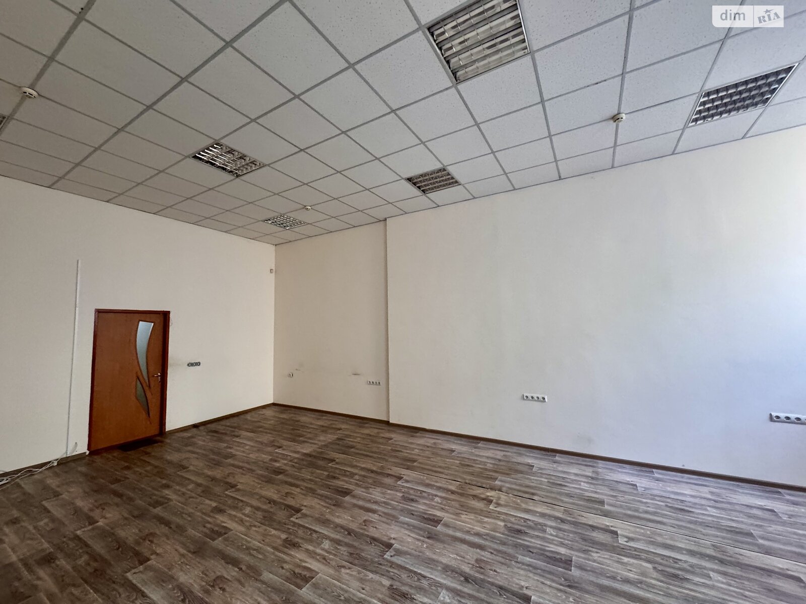 Коммерческое помещение в Виннице, сдам в аренду по Гетмана Мазепы (Чехова) улица 29, район Замостье, цена: 7 500 грн за объект фото 1 Коммерческое помещение в Виннице, сдам в аренду по Гетмана Мазепы (Чехова) улица 29, район Замостье, цена: 7 500 грн за объект фото 1