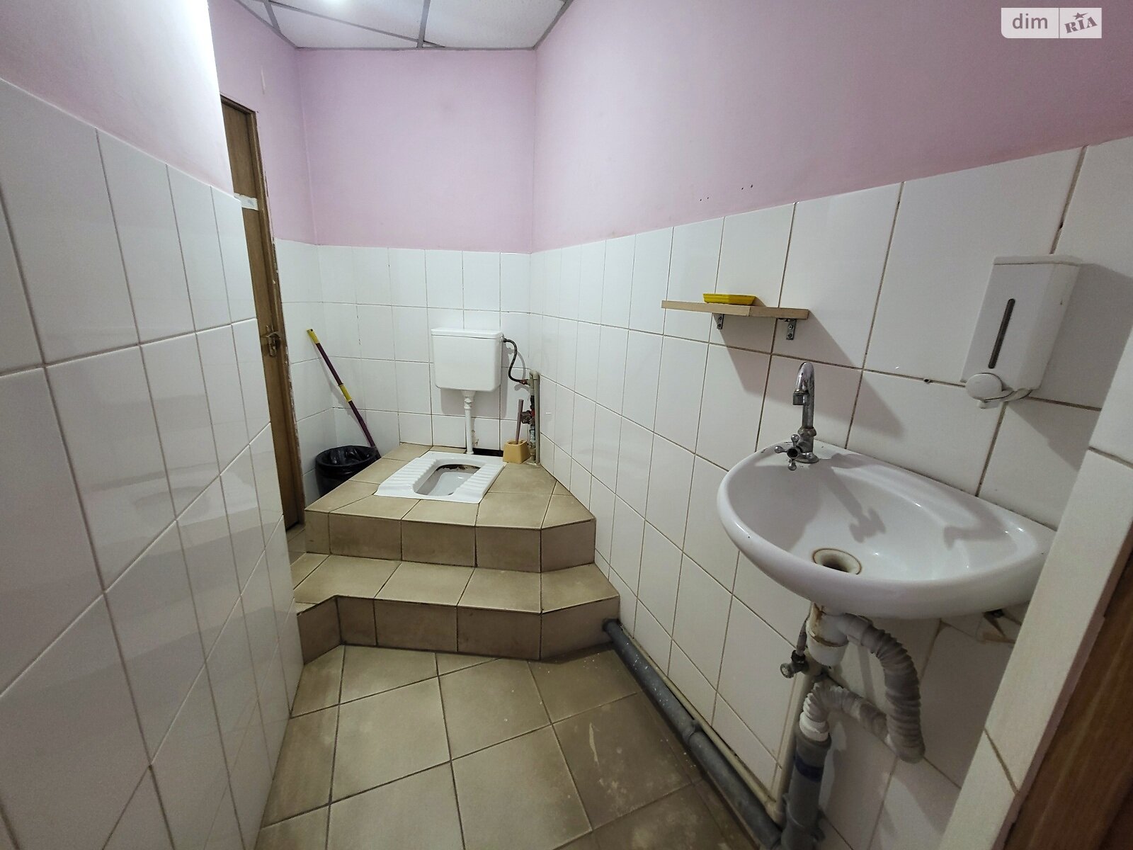 Комерційне приміщення в Вінниці, здам в оренду по вул. Академіка Янгеля 4, район Замостянський, ціна: 5 850 грн за об’єкт фото 1 Комерційне приміщення в Вінниці, здам в оренду по вул. Академіка Янгеля 4, район Замостянський, ціна: 5 850 грн за об’єкт фото 1