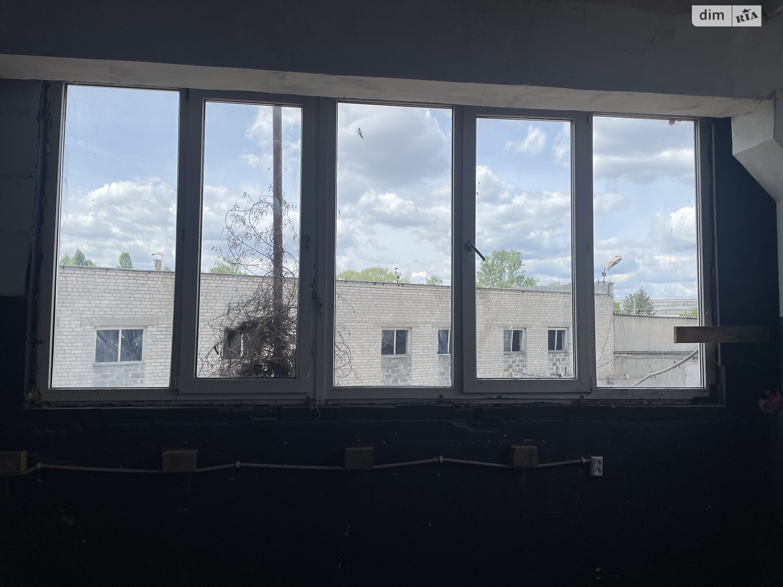 Коммерческое помещение в Вишневом, Железнодорожная улица 92-94, цена аренды: 7 335 грн за объект фото 1 Коммерческое помещение в Вишневом, Железнодорожная улица 92-94, цена аренды: 7 335 грн за объект фото 1