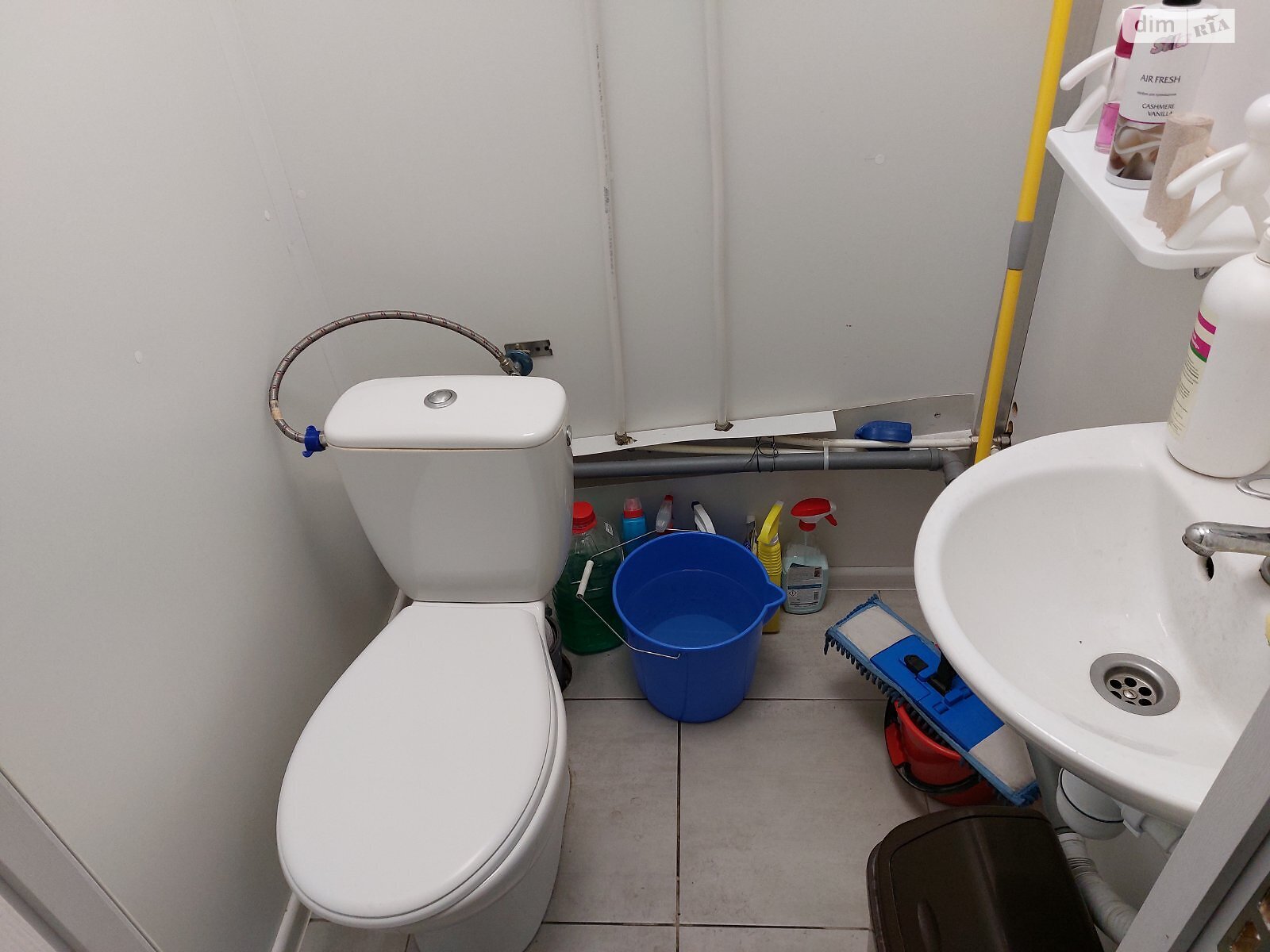 Коммерческое помещение в Вишневом, Просвещения улица 2, цена аренды: 11 000 грн за объект фото 1