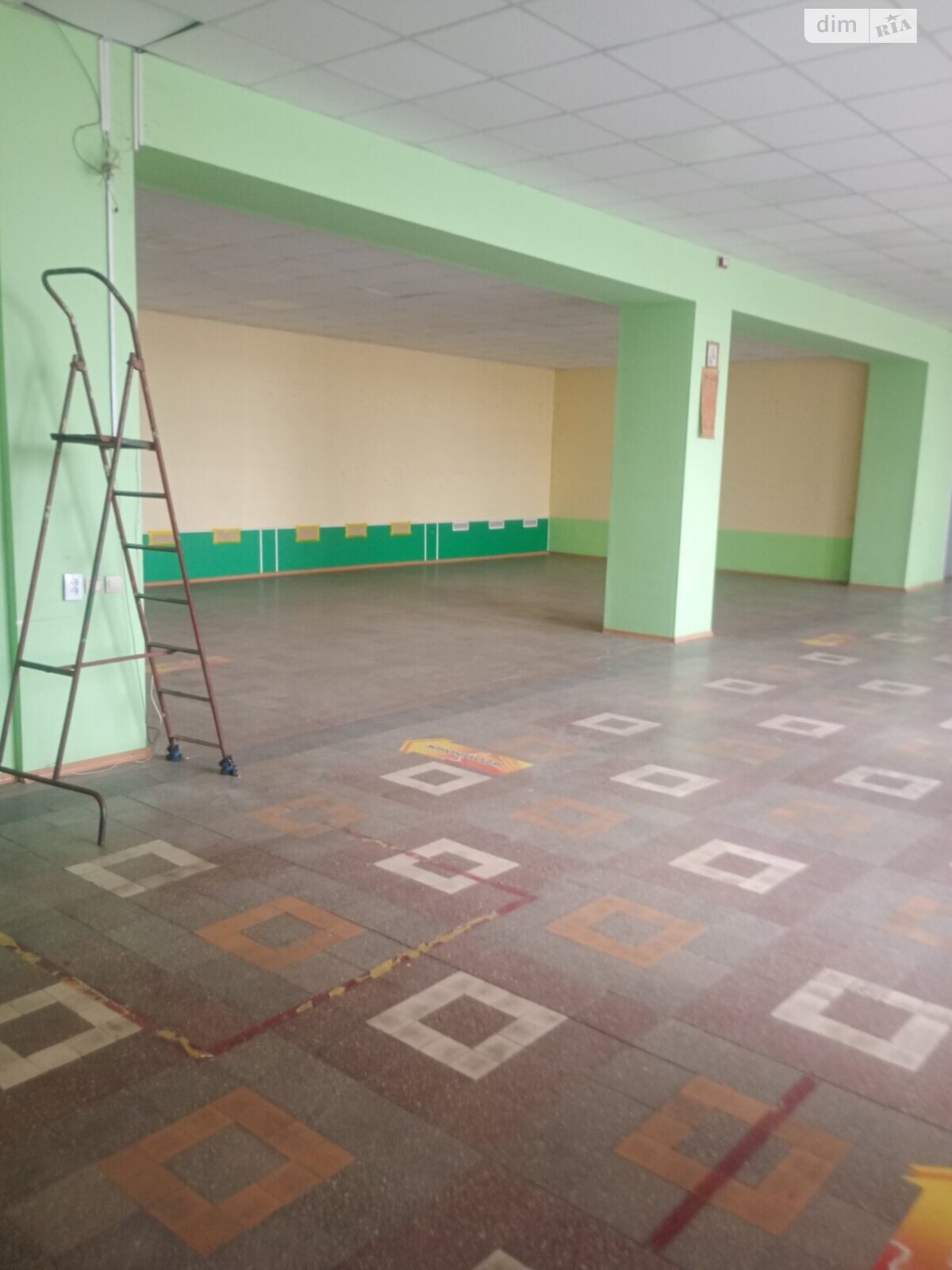 Комерційне приміщення в Вознесенську, здам в оренду по Київська (Жовтневої революції) вулиця 5/1, район Вознесенськ, ціна: 38 000 грн за об’єкт фото 1 Комерційне приміщення в Вознесенську, здам в оренду по Київська (Жовтневої революції) вулиця 5/1, район Вознесенськ, ціна: 38 000 грн за об’єкт фото 1