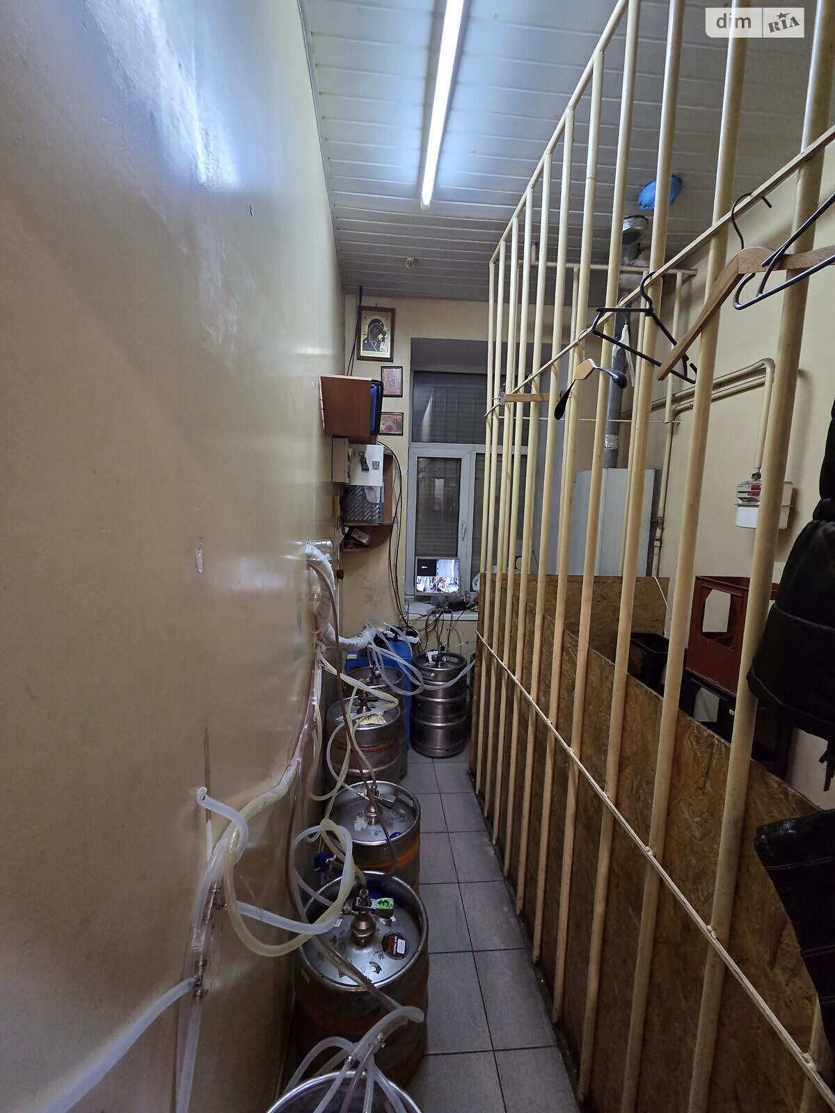 Комерційне приміщення в Запоріжжі, здам в оренду по Жуковського вулиця, район Олександрівський (Жовтневий), ціна: 9 000 грн за об’єкт фото 1 Комерційне приміщення в Запоріжжі, здам в оренду по Жуковського вулиця, район Олександрівський (Жовтневий), ціна: 9 000 грн за об’єкт фото 1