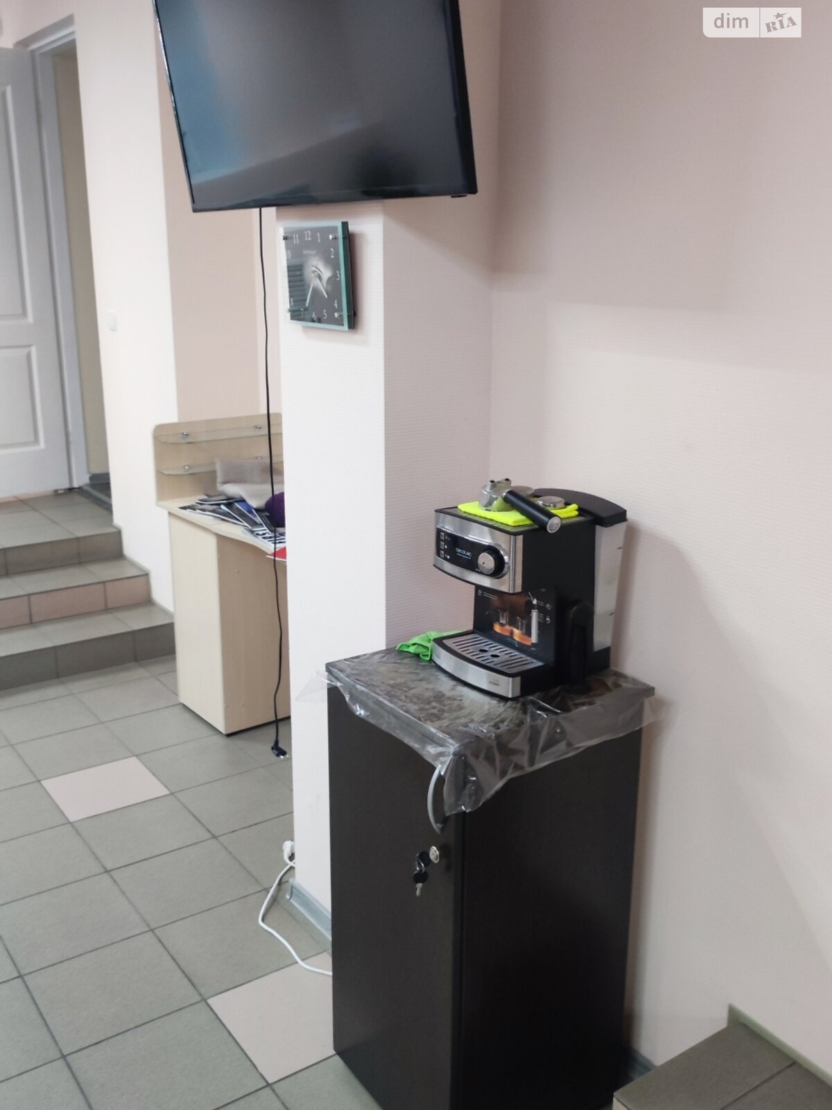 Коммерческое помещение в Запорожье, сдам в аренду по Соборный проспект 192, район Вознесеновский (Орджоникидзевский), цена: 15 000 грн за объект фото 1 Коммерческое помещение в Запорожье, сдам в аренду по Соборный проспект 192, район Вознесеновский (Орджоникидзевский), цена: 15 000 грн за объект фото 1