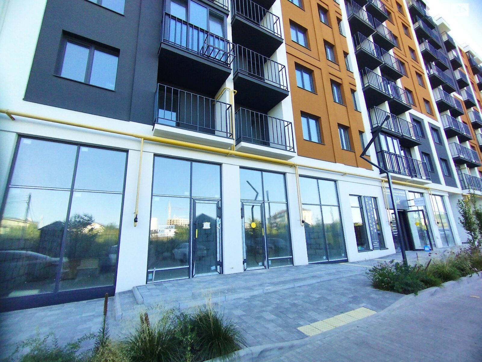 Коммерческое помещение в Зарванцах, Рыбацкая улица 7 корпус 2, цена аренды: 14 788 грн за объект фото 1