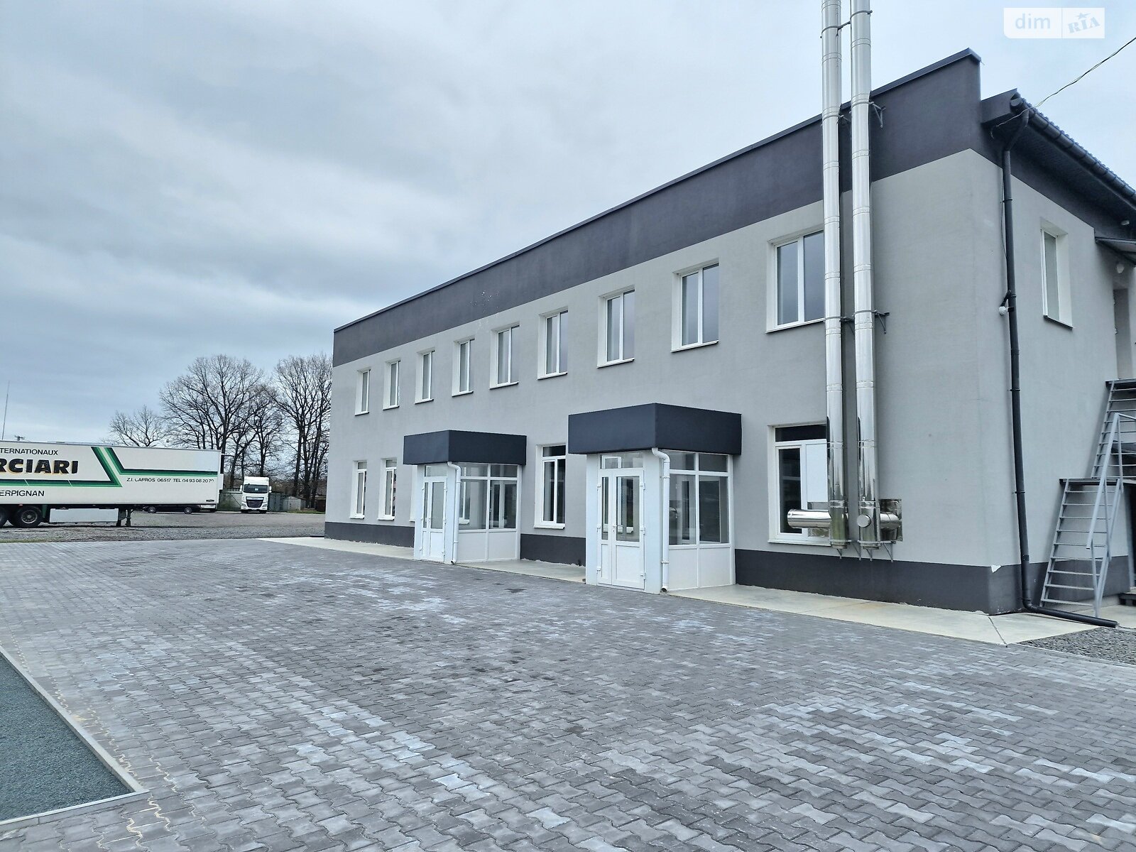 Комерційне приміщення в Зарванцях, Зарічна вулиця 40, ціна оренди: 334 400 грн за об’єкт фото 1 Комерційне приміщення в Зарванцях, Зарічна вулиця 40, ціна оренди: 334 400 грн за об’єкт фото 1