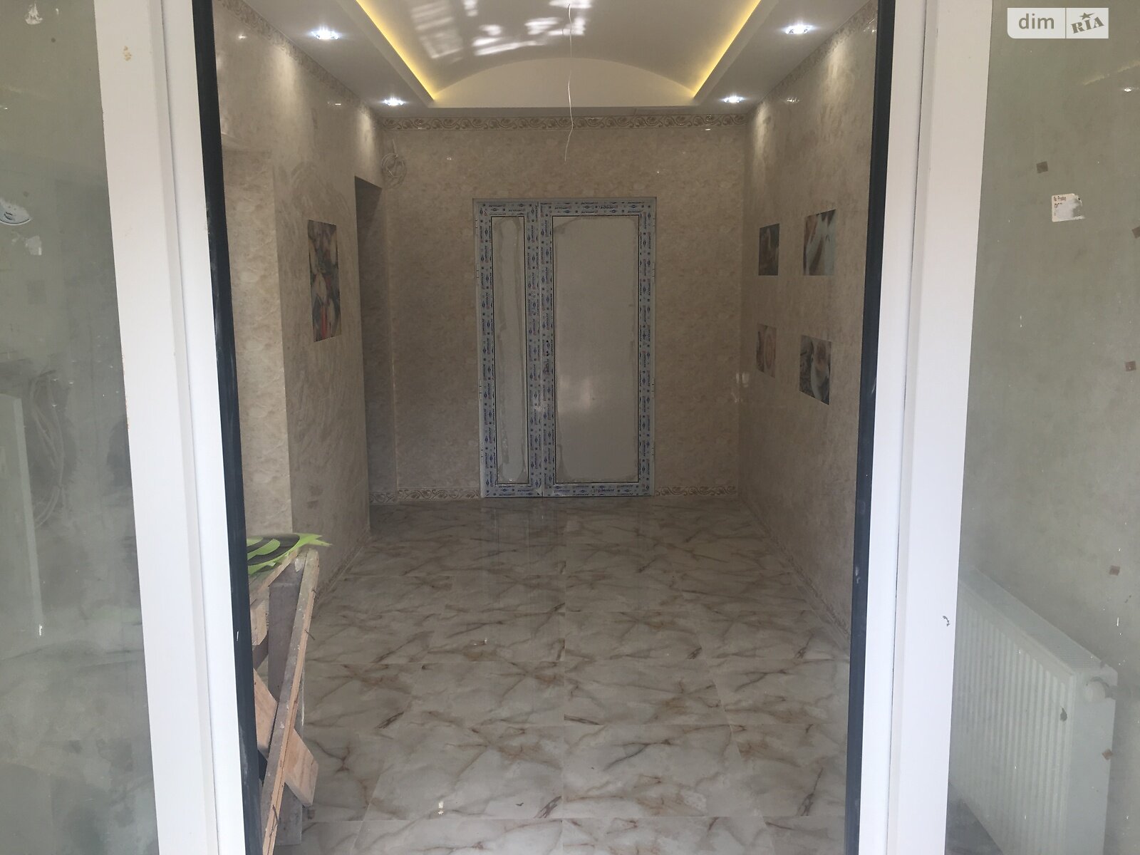 Комерційне приміщення в Збаражі, Романа Гралюка (Академіка Павлова) вулиця 1, ціна оренди: 5 850 грн за об’єкт фото 1 Комерційне приміщення в Збаражі, Романа Гралюка (Академіка Павлова) вулиця 1, ціна оренди: 5 850 грн за об’єкт фото 1