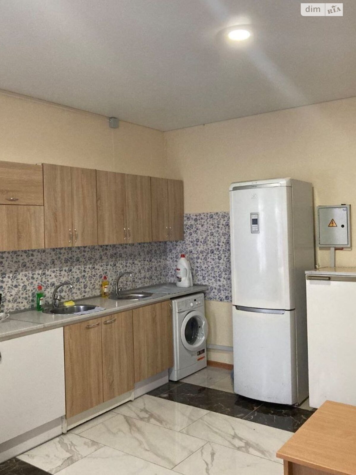 Комната проживание без хозяев в Броварах, район Пекарня улица Сирко 6, кв. 7, помесячно фото 1 Комната проживание без хозяев в Броварах, район Пекарня улица Сирко 6, кв. 7, помесячно фото 1