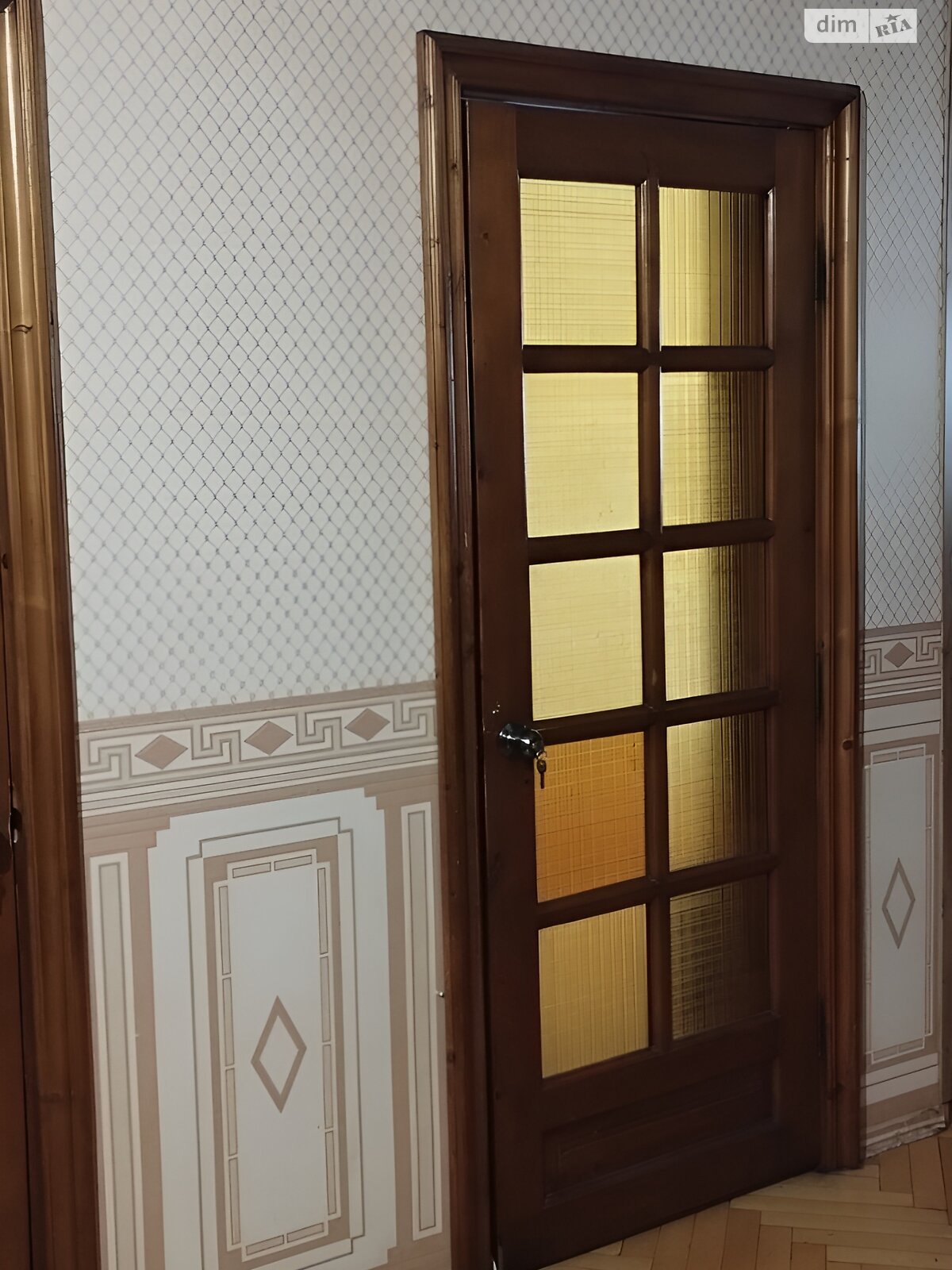Кімната проживання без господарів в Чернівцях, район Комарова-Красноармійська вулиця Героїв Майдану (Червоноармійська) помісячно фото 1 Кімната проживання без господарів в Чернівцях, район Комарова-Красноармійська вулиця Героїв Майдану (Червоноармійська) помісячно фото 1