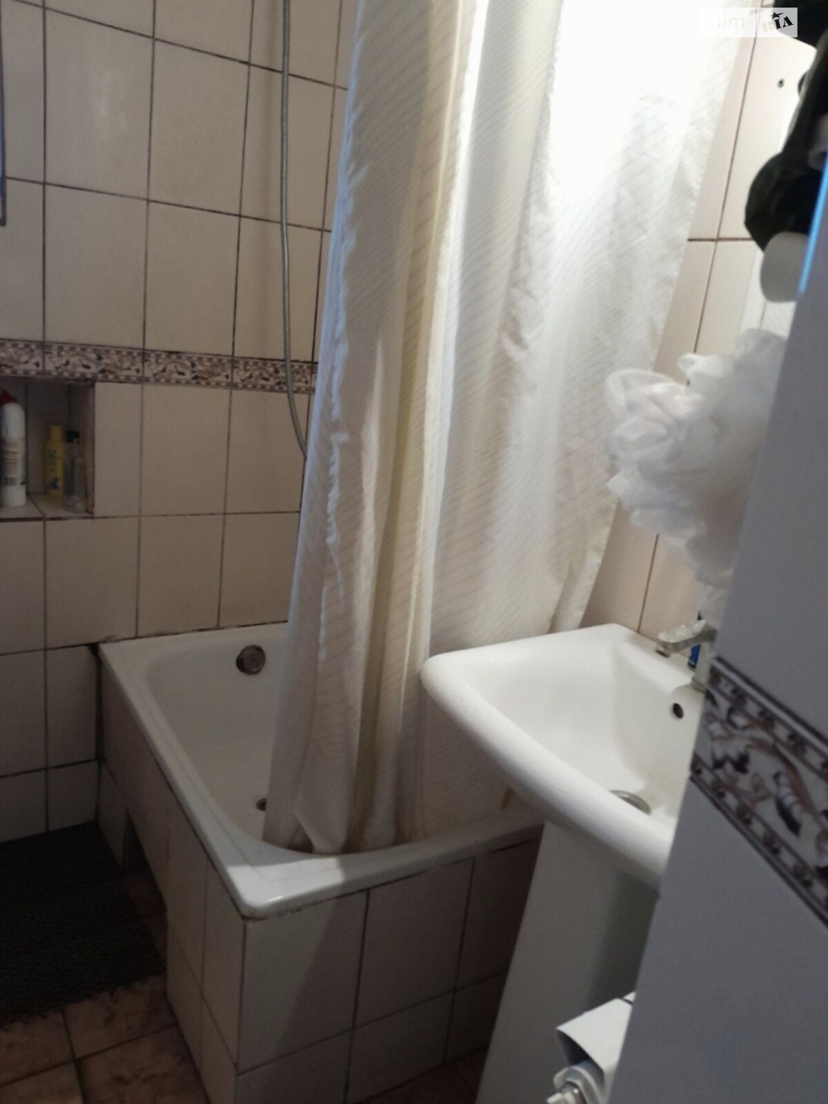 Комната в Черновцах, район Роша улица Вижницкая помесячно фото 1 Комната в Черновцах, район Роша улица Вижницкая помесячно фото 1