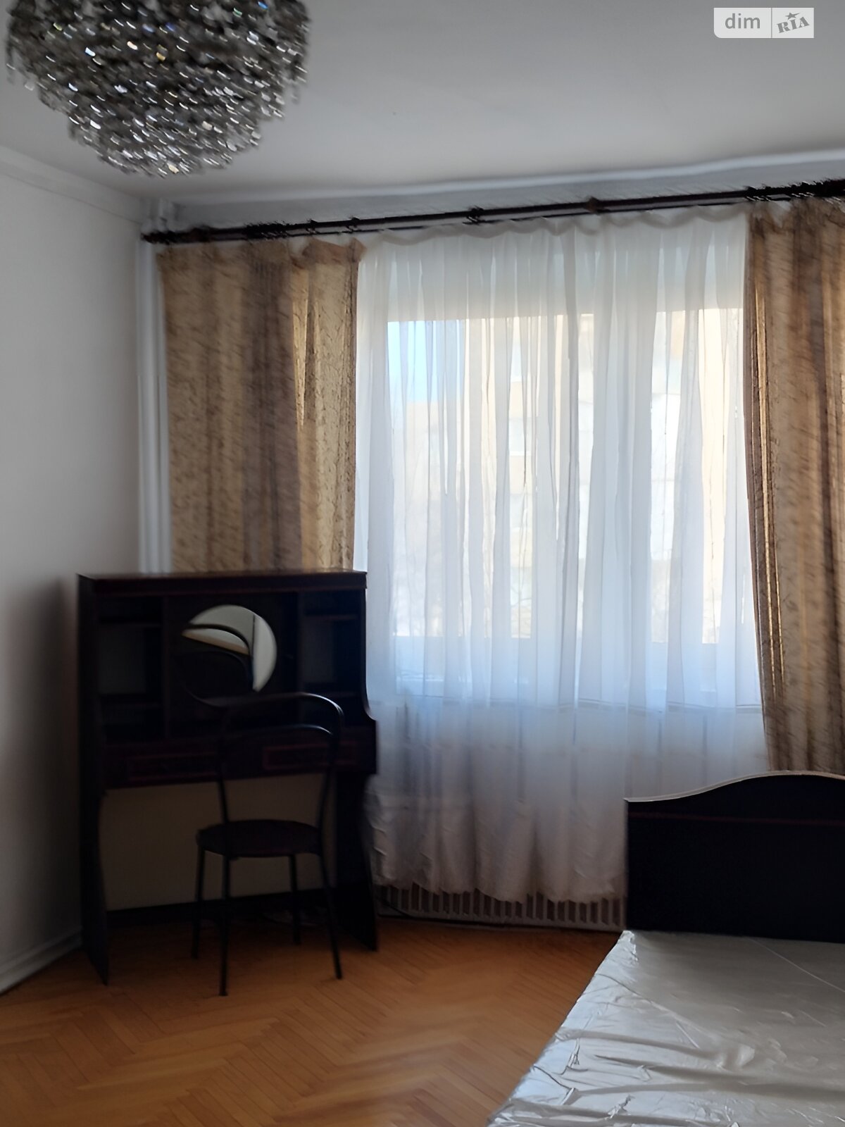 Комната в Черновцах, район Шевченковский улица Героев Майдана (Красноармейская) 107 помесячно фото 1 Комната в Черновцах, район Шевченковский улица Героев Майдана (Красноармейская) 107 помесячно фото 1