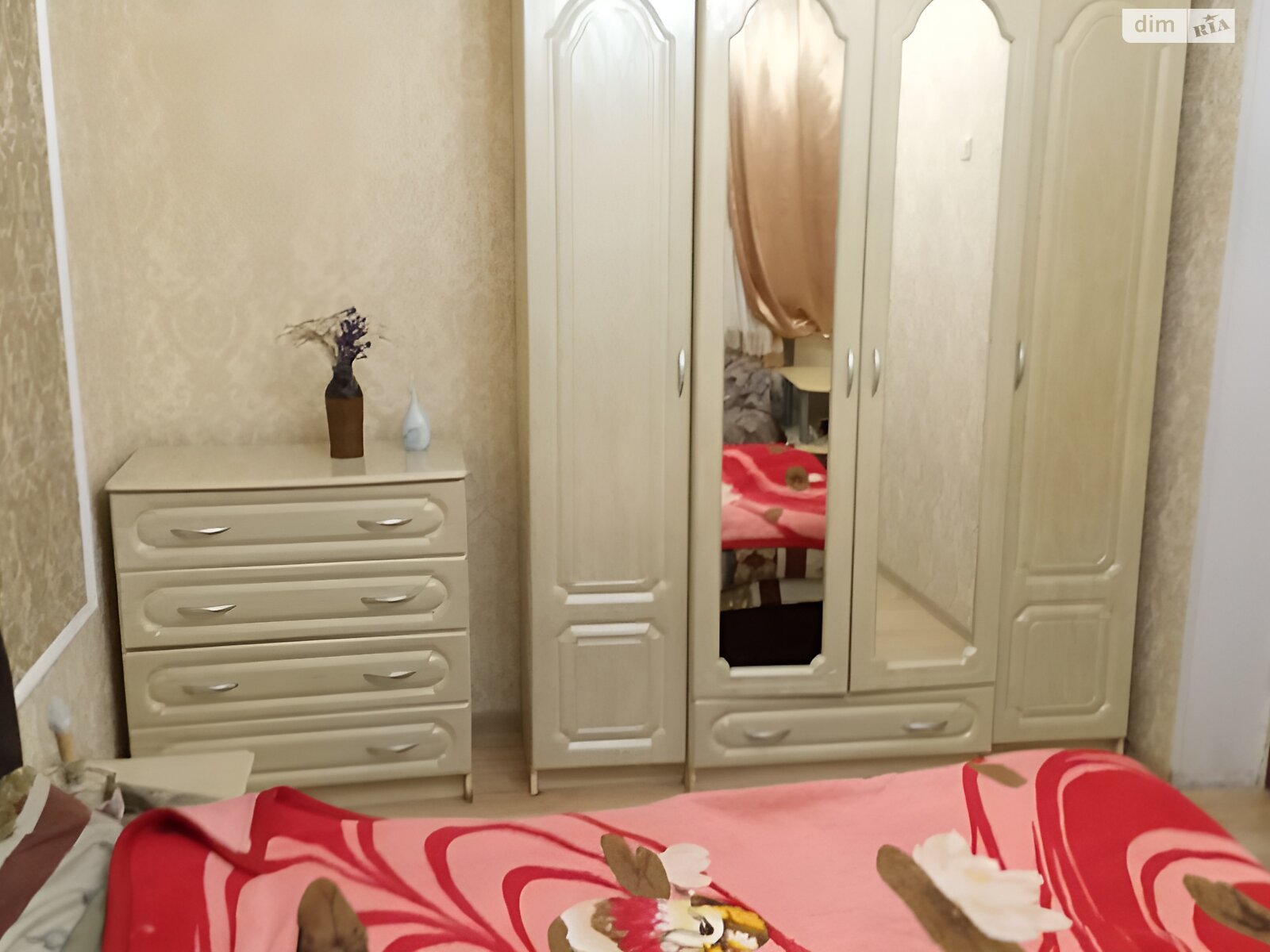 Кімната в Дніпрі, район Титова вулиця Новокримська 42 помісячно фото 1 Кімната в Дніпрі, район Титова вулиця Новокримська 42 помісячно фото 1