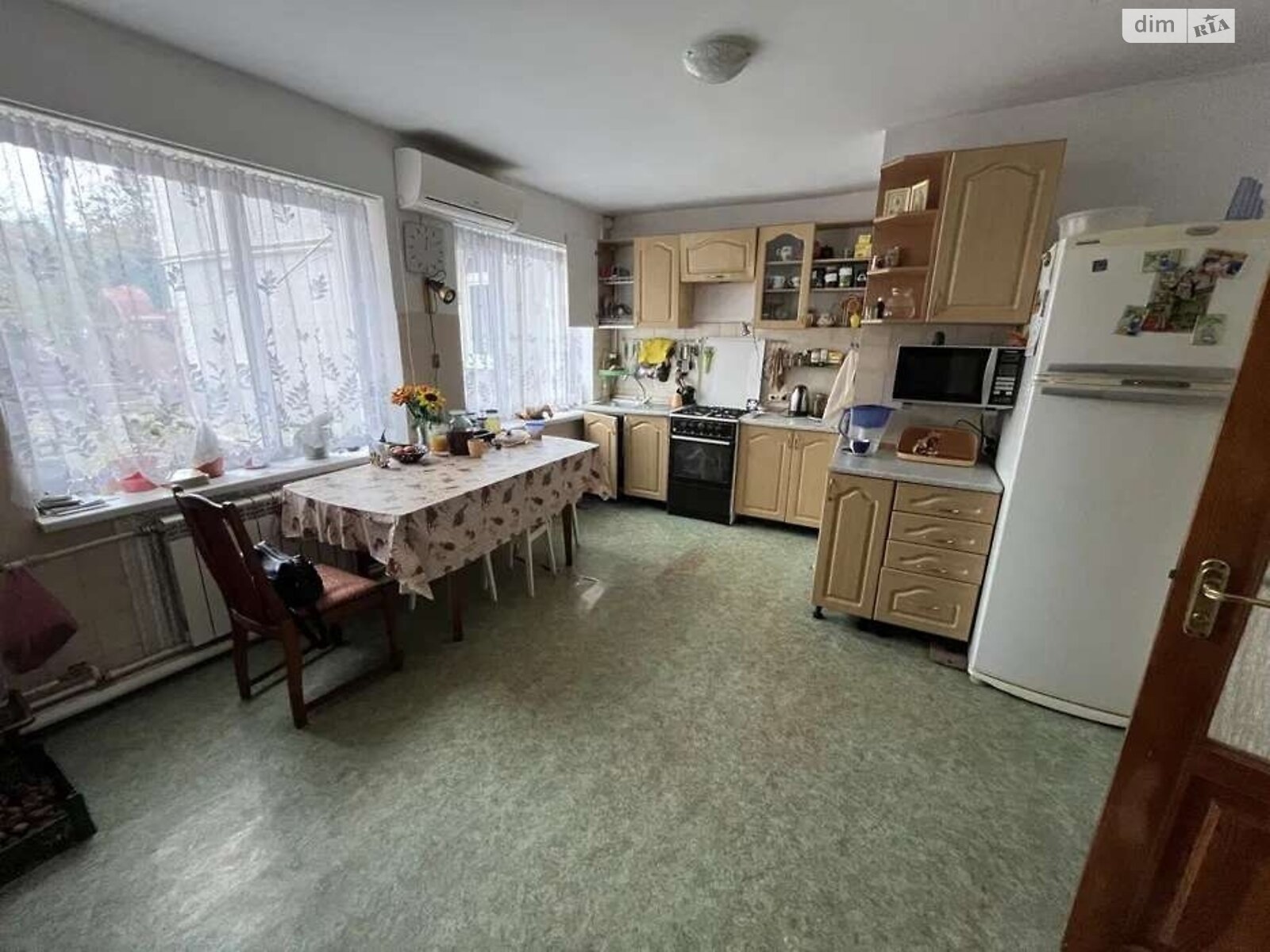 Комната в Киеве, улица Белицкая 52 помесячно фото 1 Комната в Киеве, улица Белицкая 52 помесячно фото 1