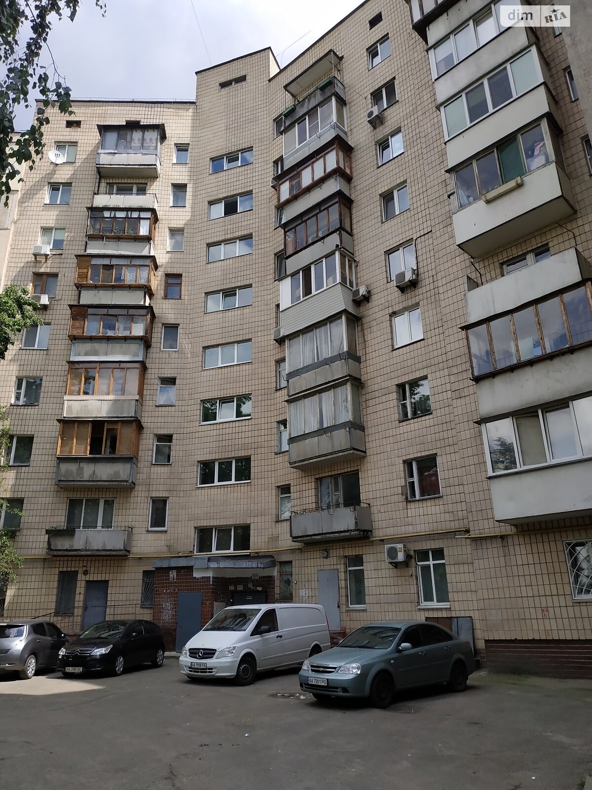 Кімната в Києві, район Борщагівка вулиця Симиренка 14/9 помісячно фото 1 Кімната в Києві, район Борщагівка вулиця Симиренка 14/9 помісячно фото 1