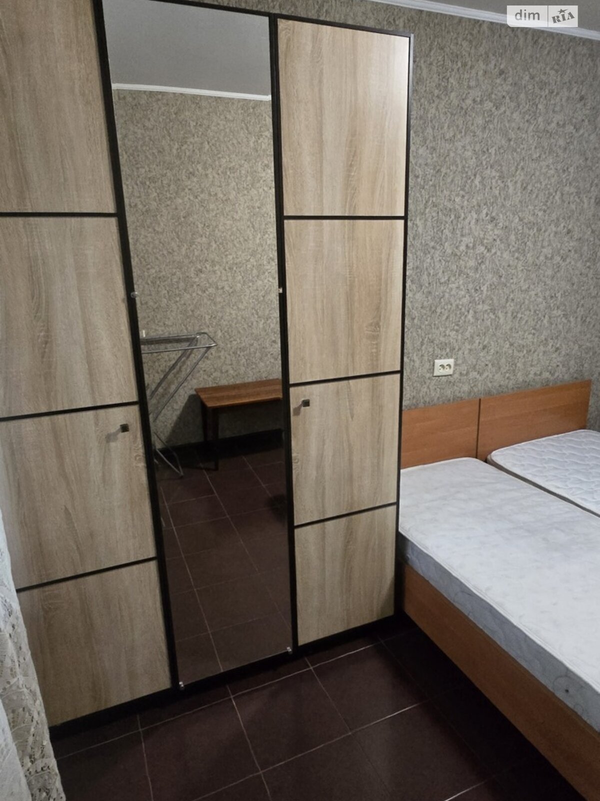Комната в Киеве, район Святошинский улица Якуба Коласа 9 помесячно фото 1 Комната в Киеве, район Святошинский улица Якуба Коласа 9 помесячно фото 1