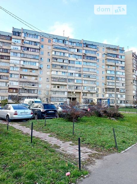 Комната без хозяев в Киеве, район Харьковский Массив улица Ревуцкого 24/24 помесячно фото 1 Комната без хозяев в Киеве, район Харьковский Массив улица Ревуцкого 24/24 помесячно фото 1