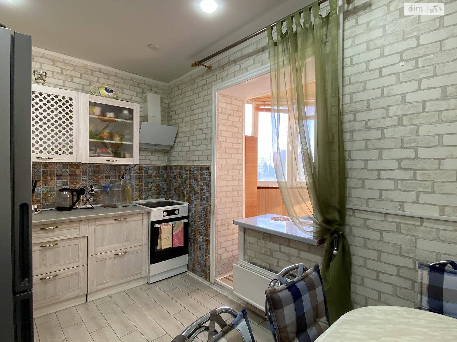 Кімната в Києві, район Харківський Масив вулиця Ревуцького 11Г помісячно фото 1